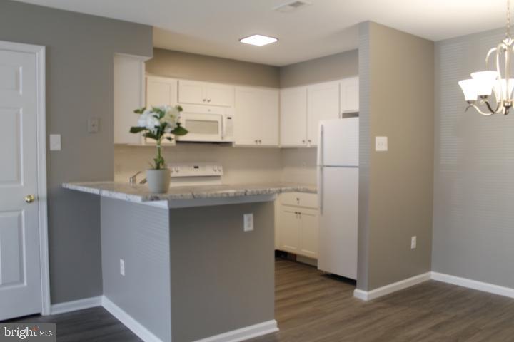 MONTGOMERY BROOKE - Residential Lease