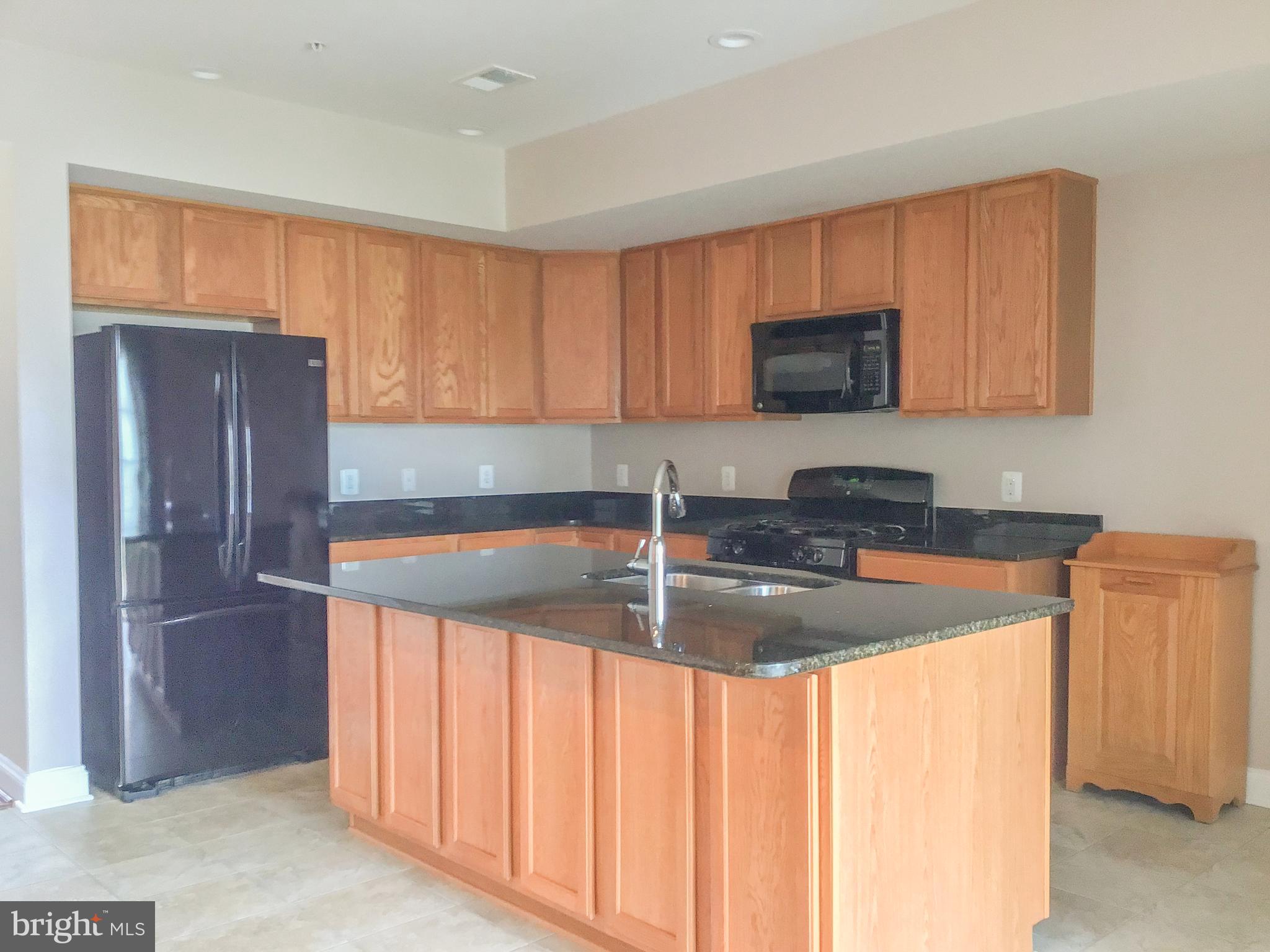 POTOMAC CLUB - Residential Lease