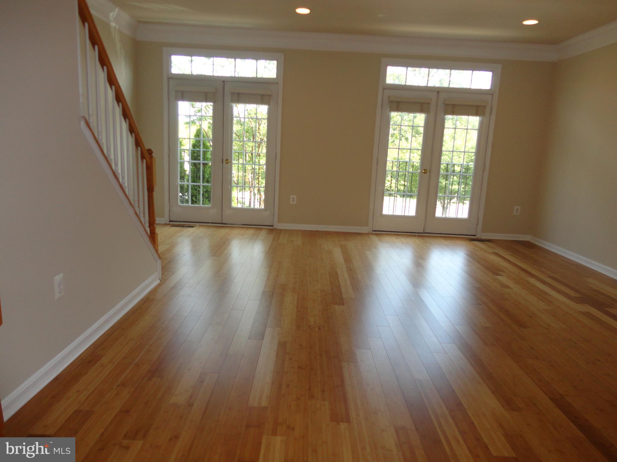 STONE RIDGE LANDBAY 5R - Residential