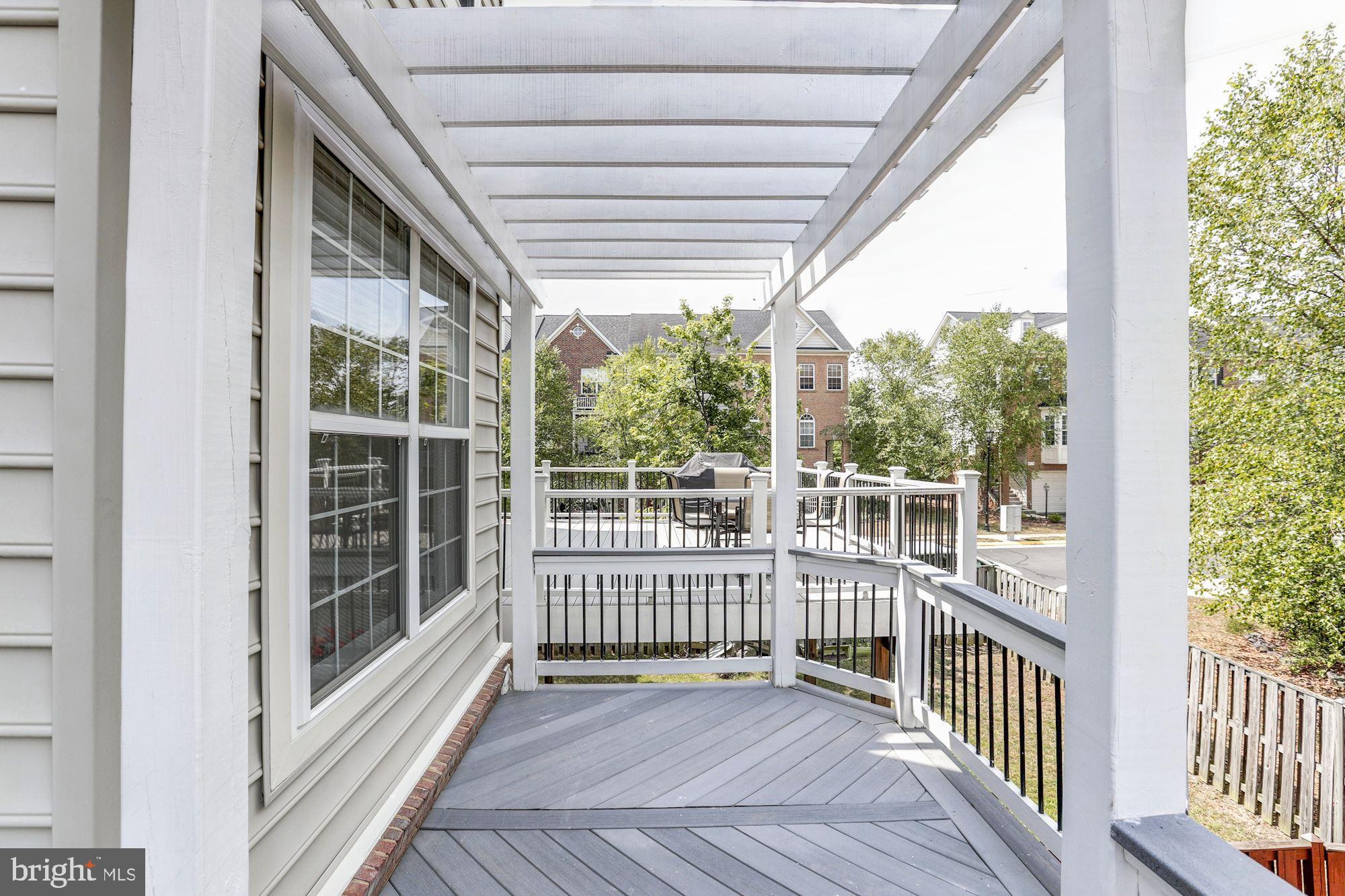 STONE RIDGE LANDBAY 5R - Residential