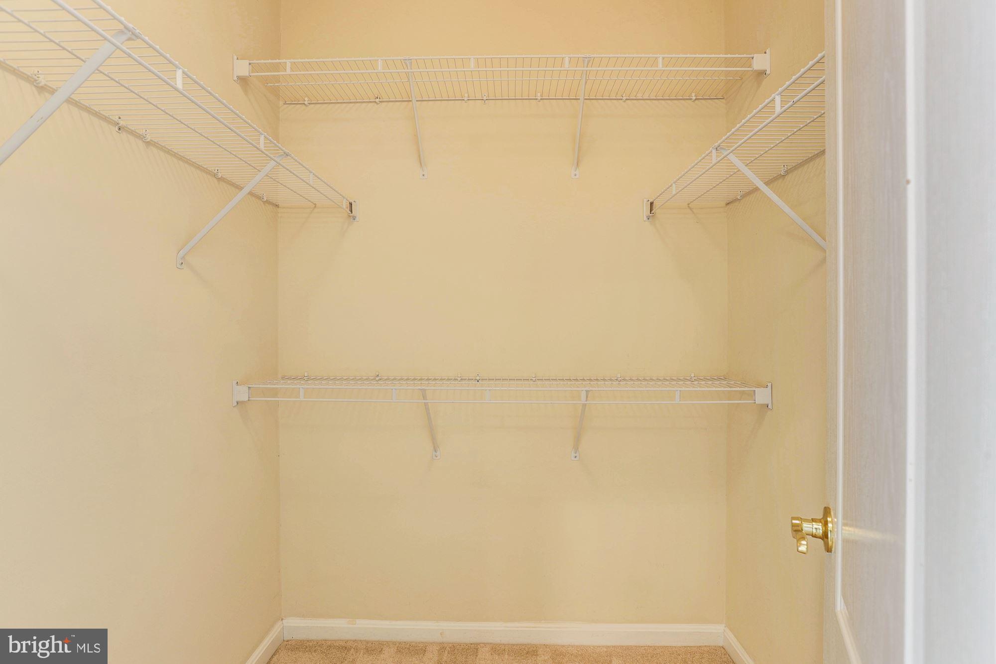 STONE RIDGE LANDBAY 5R - Residential