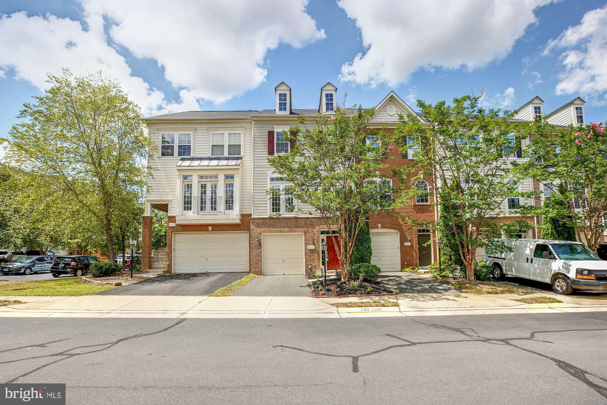 STONE RIDGE LANDBAY 5R - Residential