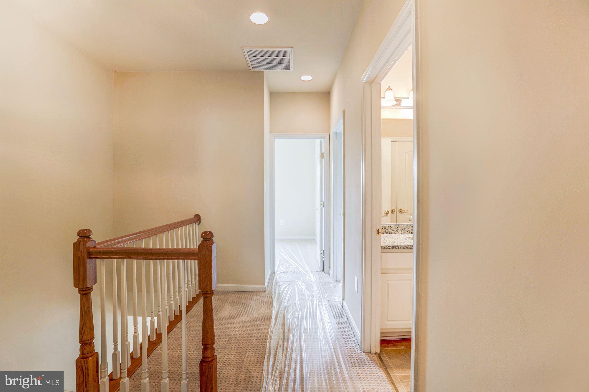 STONE RIDGE LANDBAY 5R - Residential