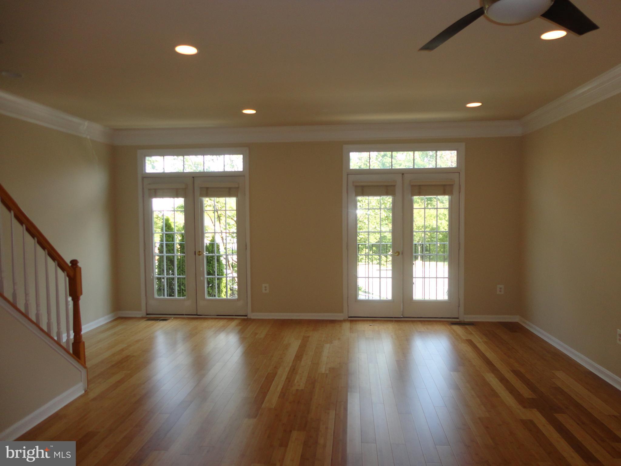 STONE RIDGE LANDBAY 5R - Residential