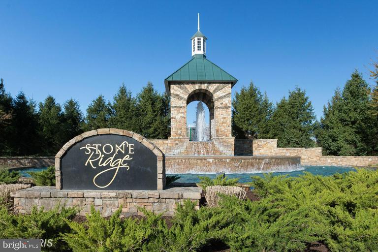 STONE RIDGE LANDBAY 5R - Residential