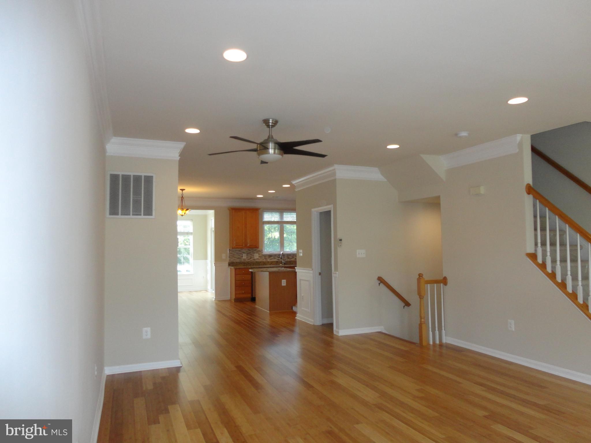 STONE RIDGE LANDBAY 5R - Residential