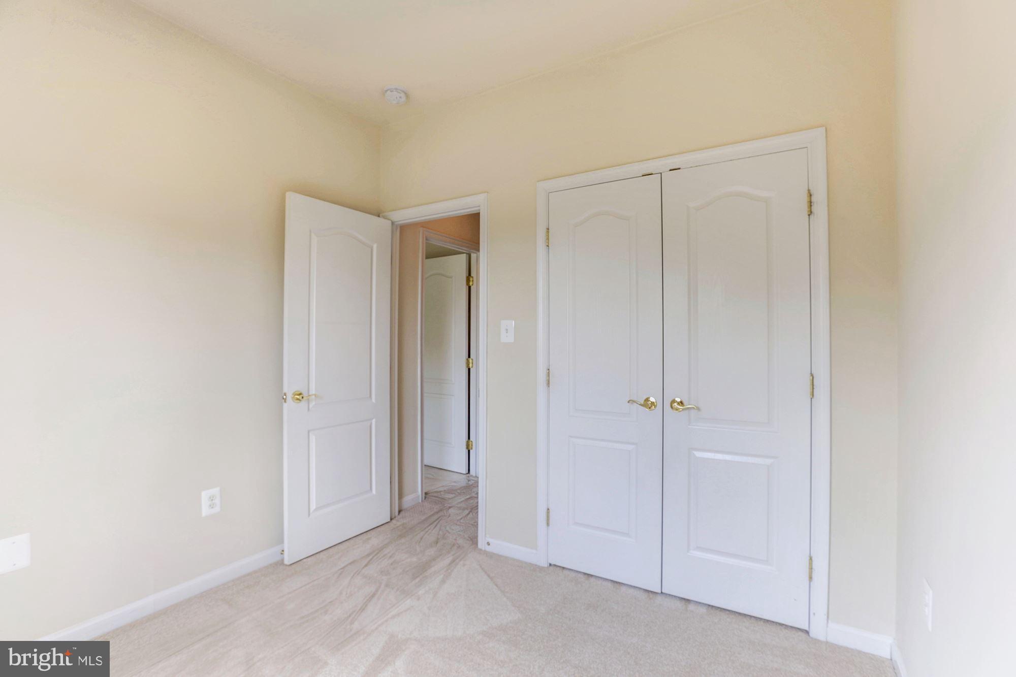 STONE RIDGE LANDBAY 5R - Residential