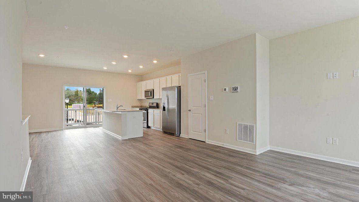 TUSCARORA CREEK - Residential