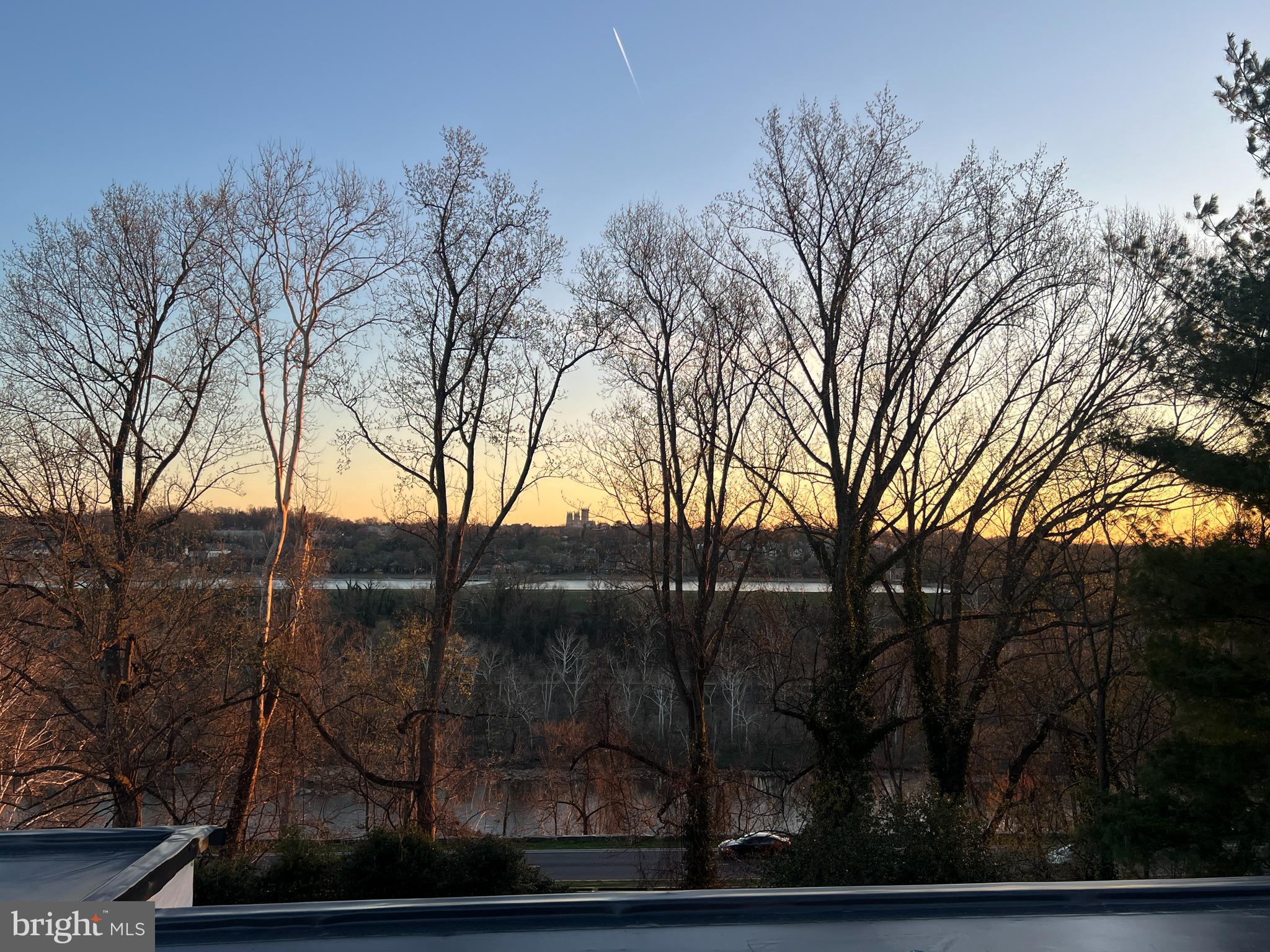 RIVERWOOD - Residential