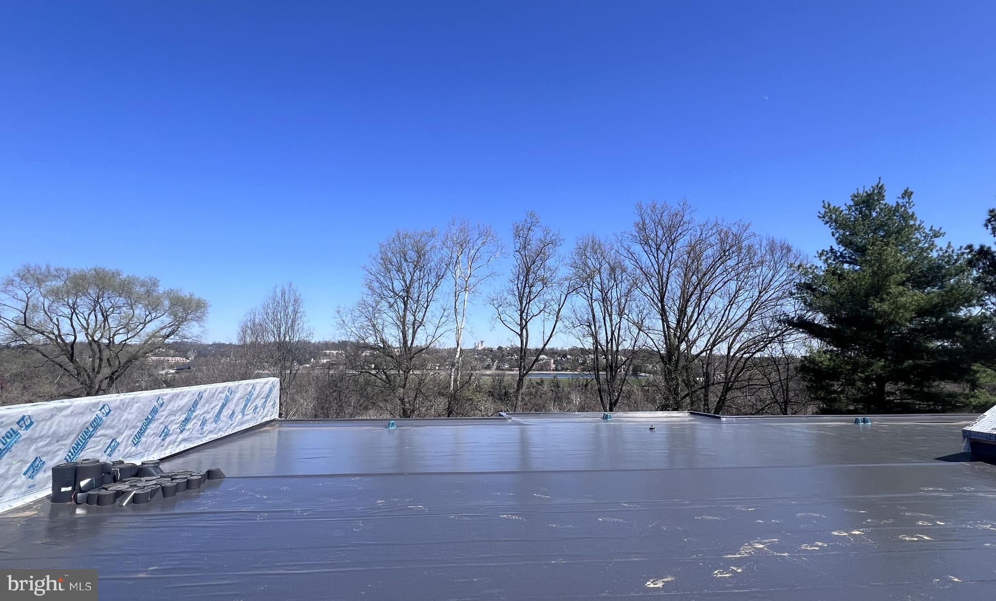 RIVERWOOD - Residential