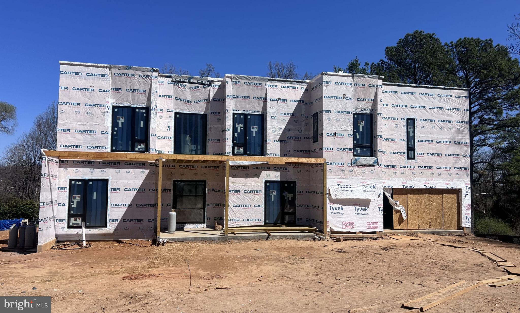 RIVERWOOD - Residential