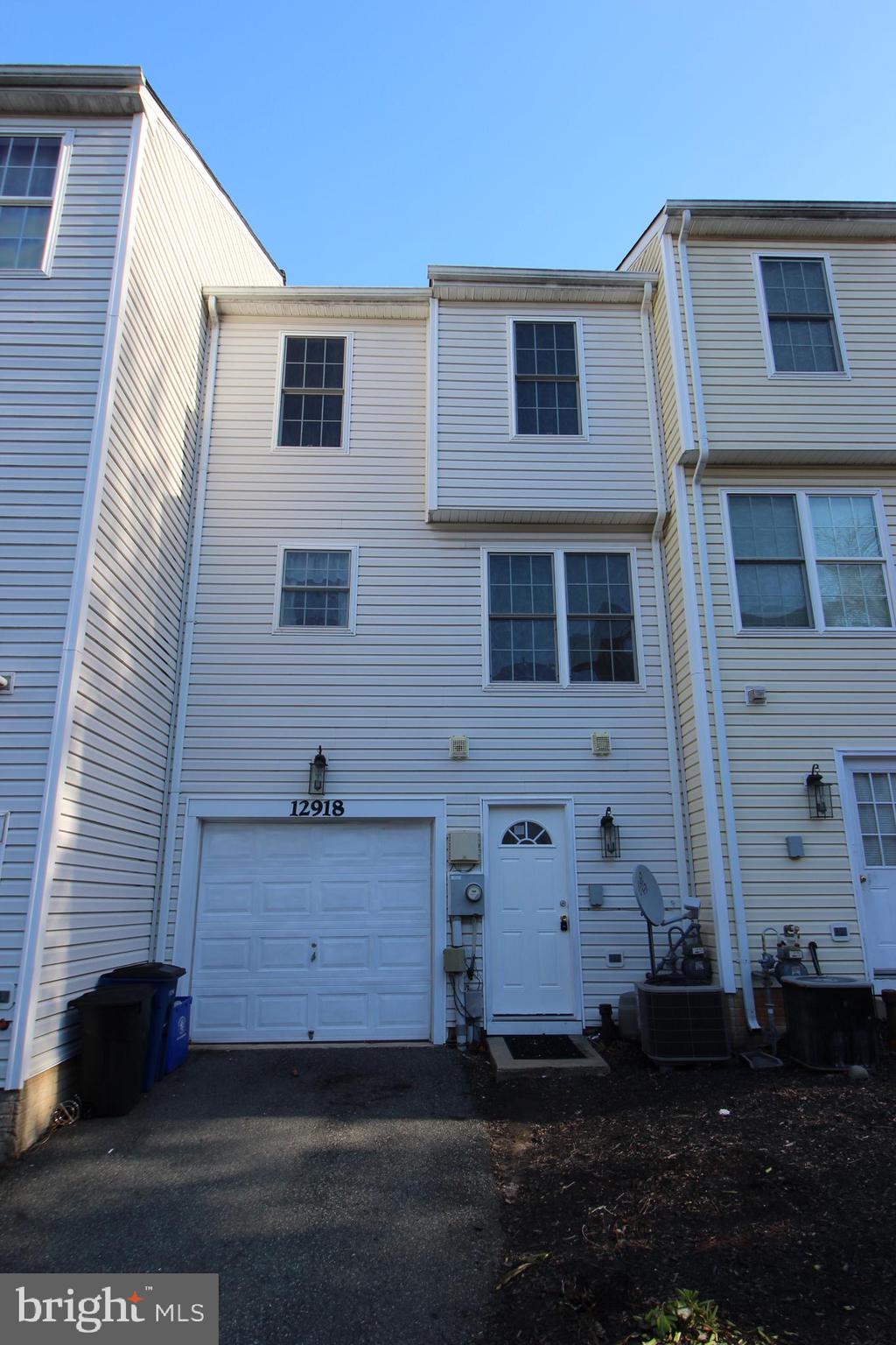 SUMMERFIELD CROSSING - Residential Lease