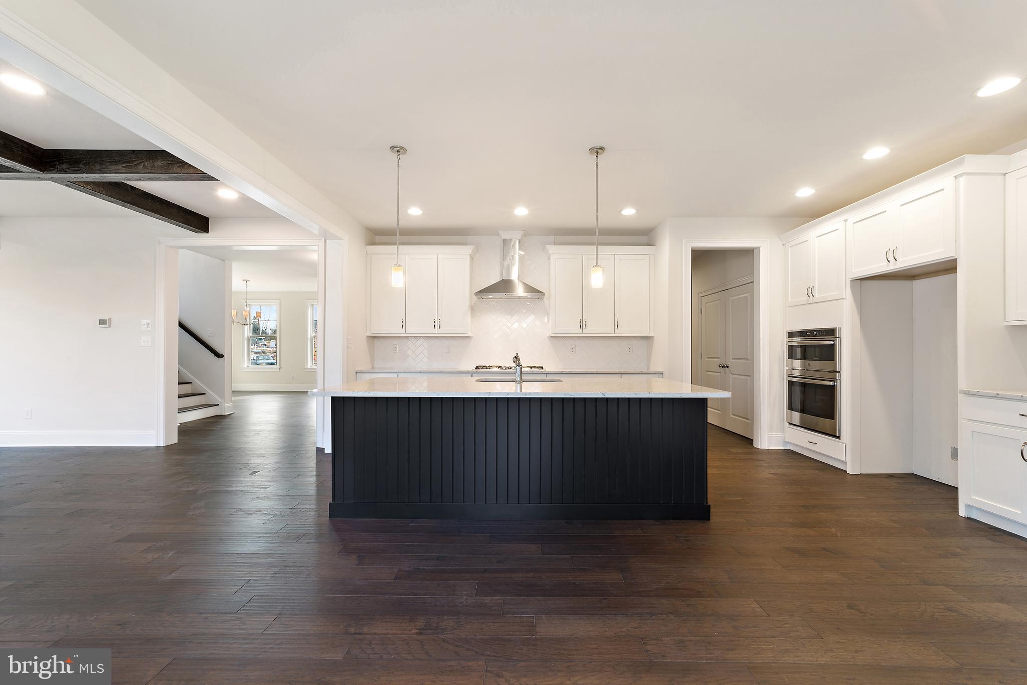 THE VILLAGES AT NORTHRIDGE - Residential