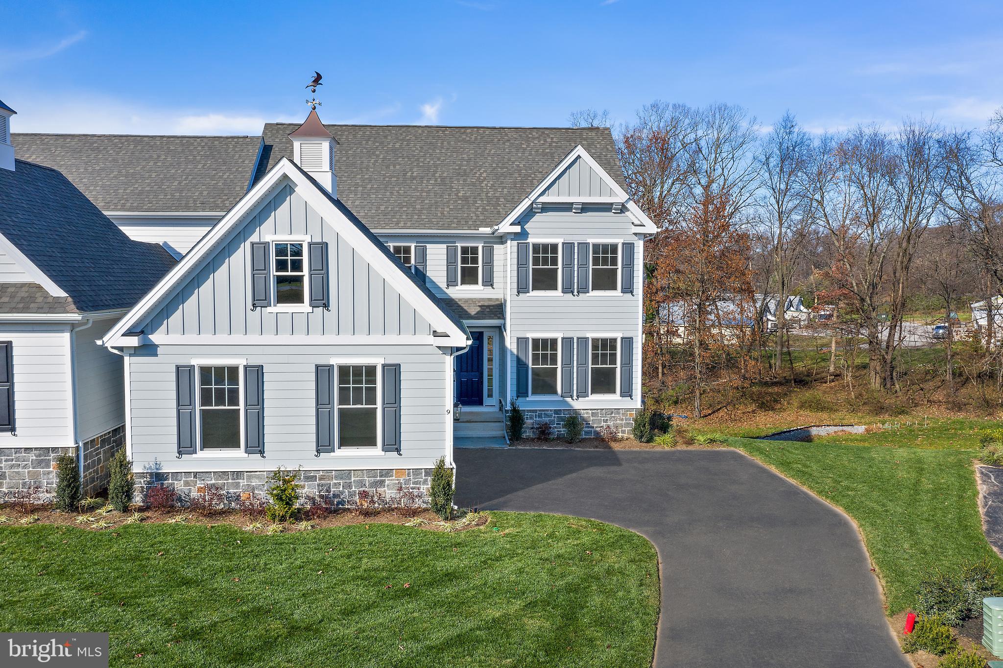 THE VILLAGES AT NORTHRIDGE - Residential