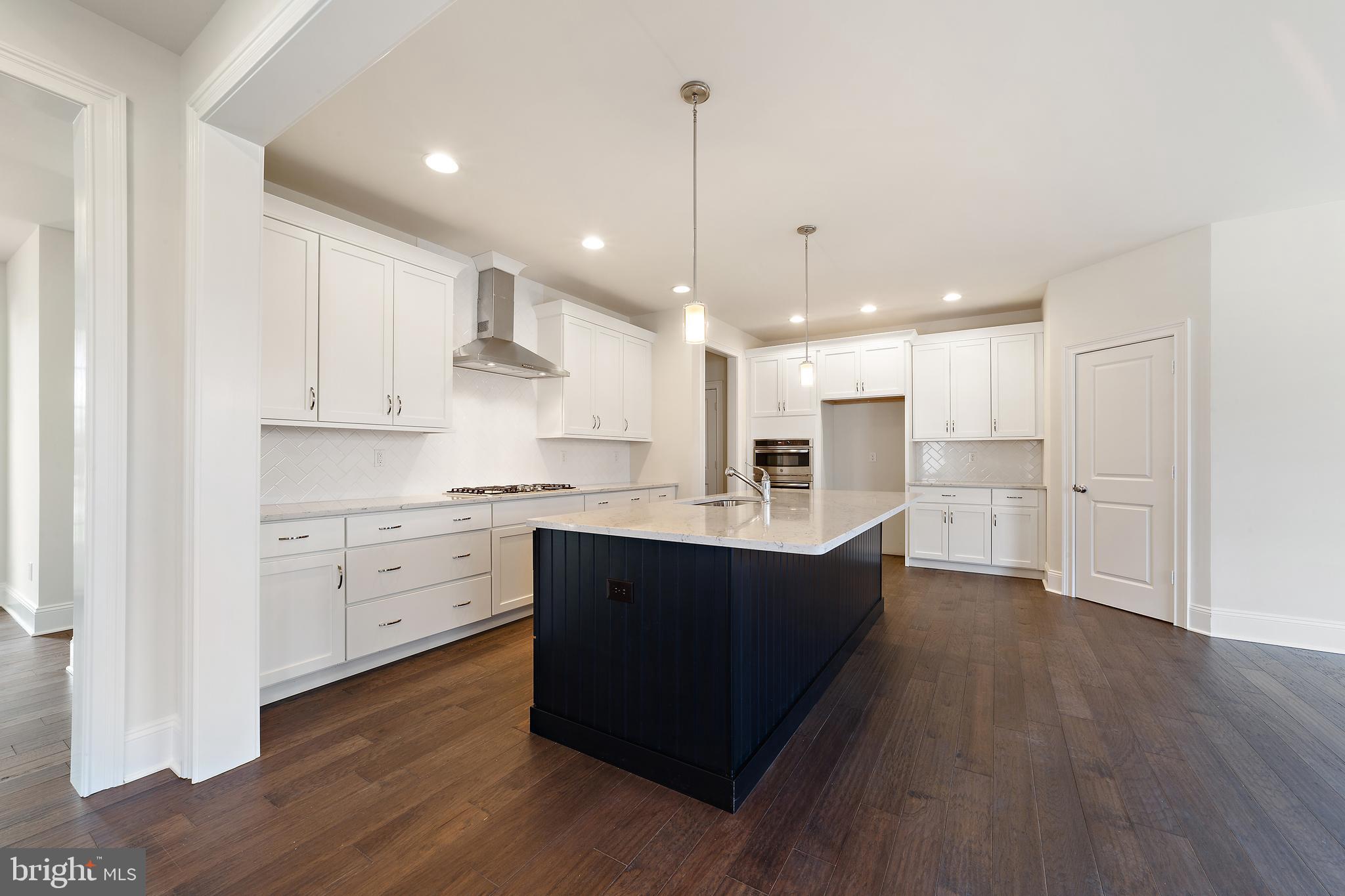 THE VILLAGES AT NORTHRIDGE - Residential