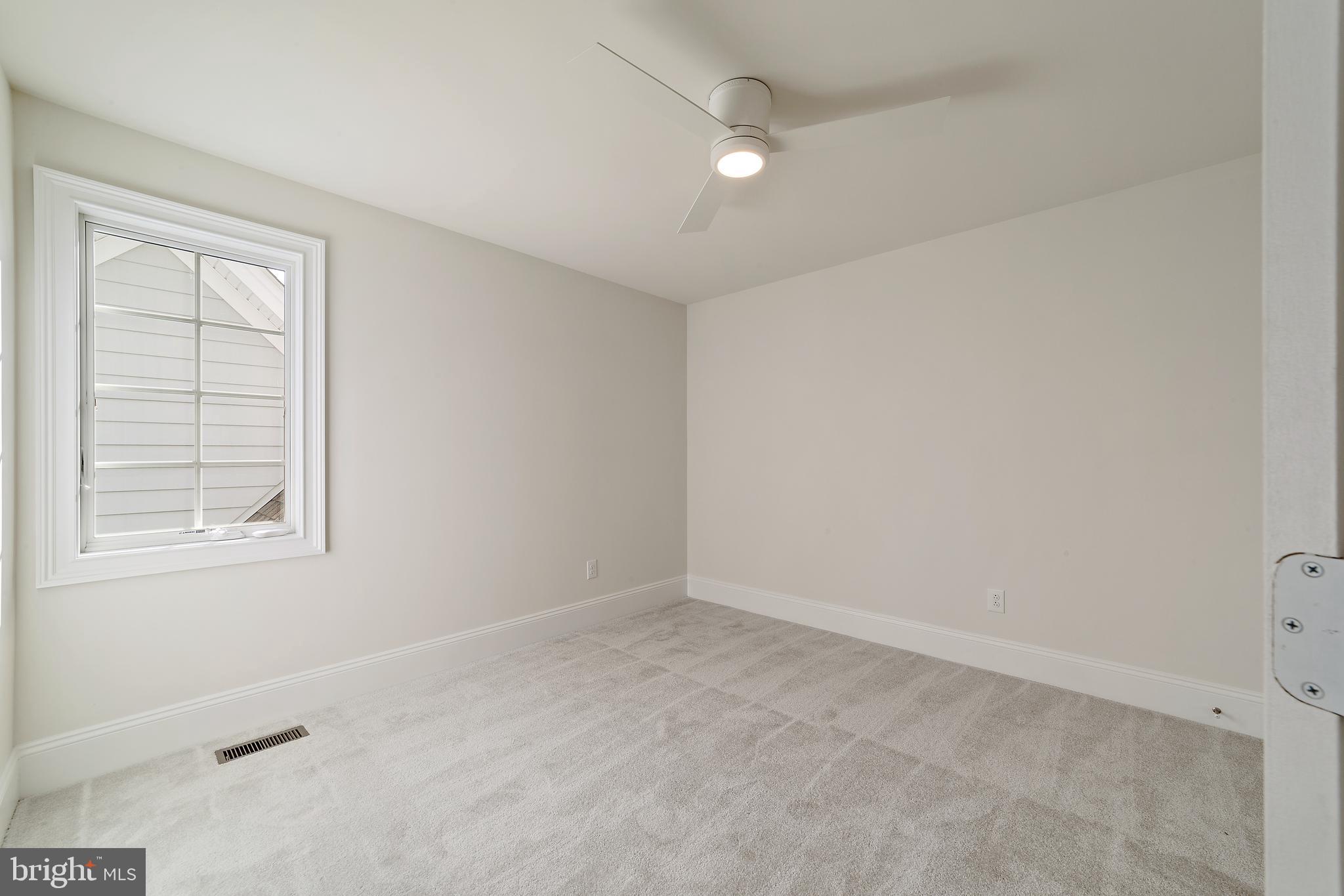 THE VILLAGES AT NORTHRIDGE - Residential