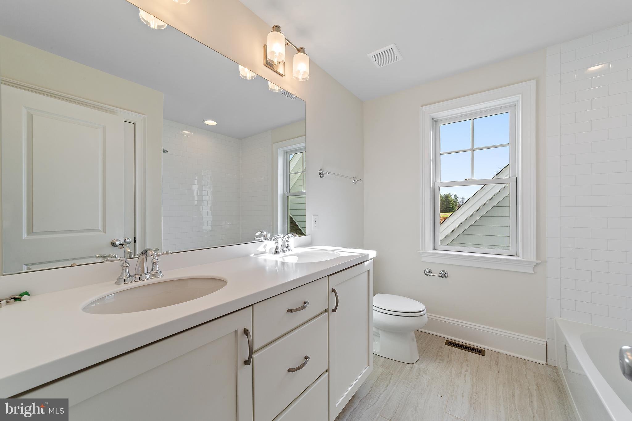 THE VILLAGES AT NORTHRIDGE - Residential