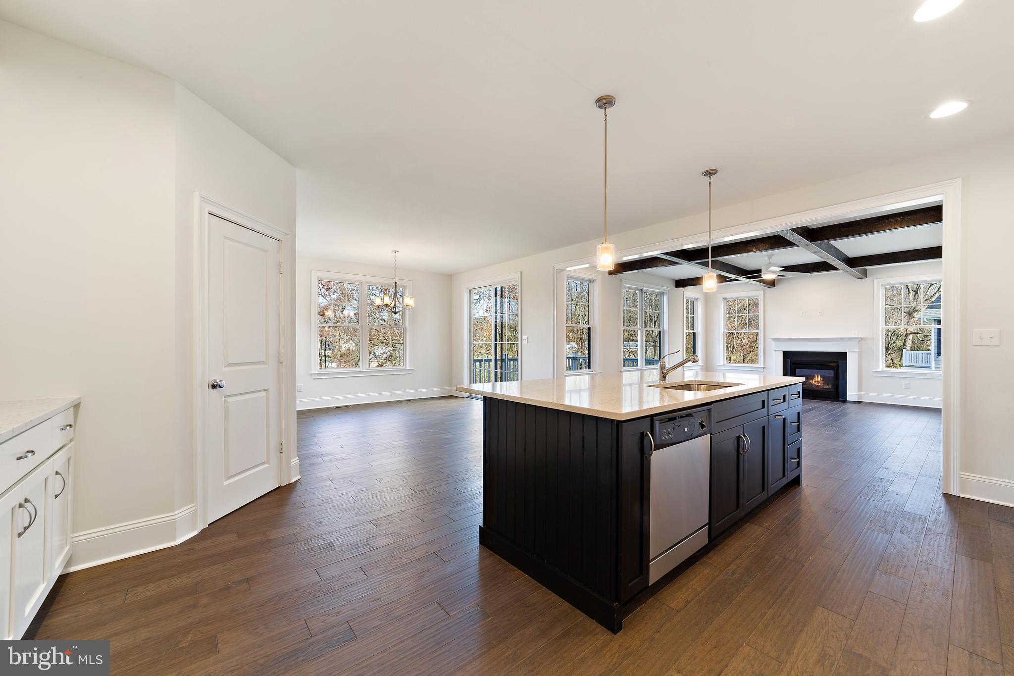 THE VILLAGES AT NORTHRIDGE - Residential