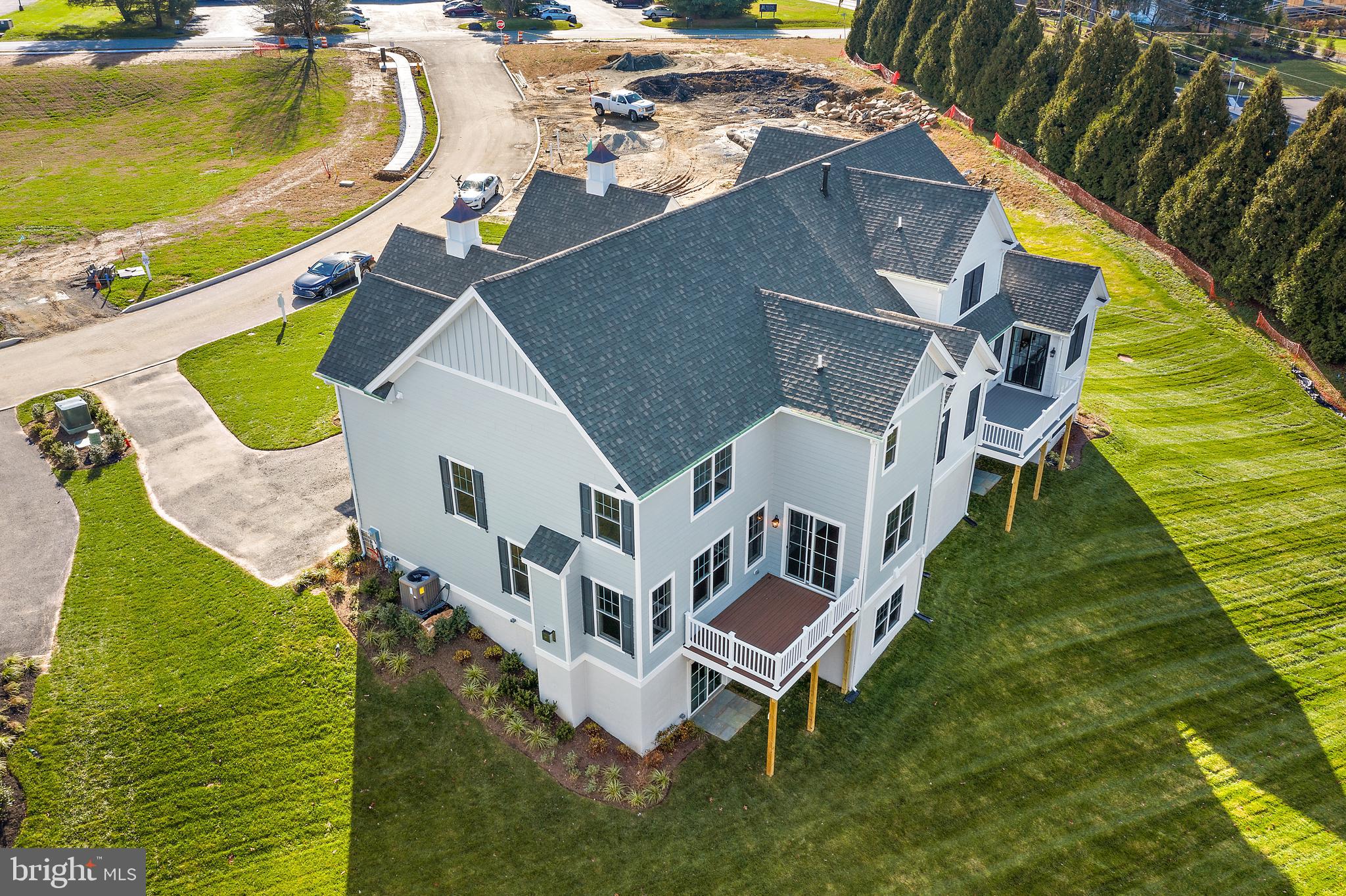 THE VILLAGES AT NORTHRIDGE - Residential