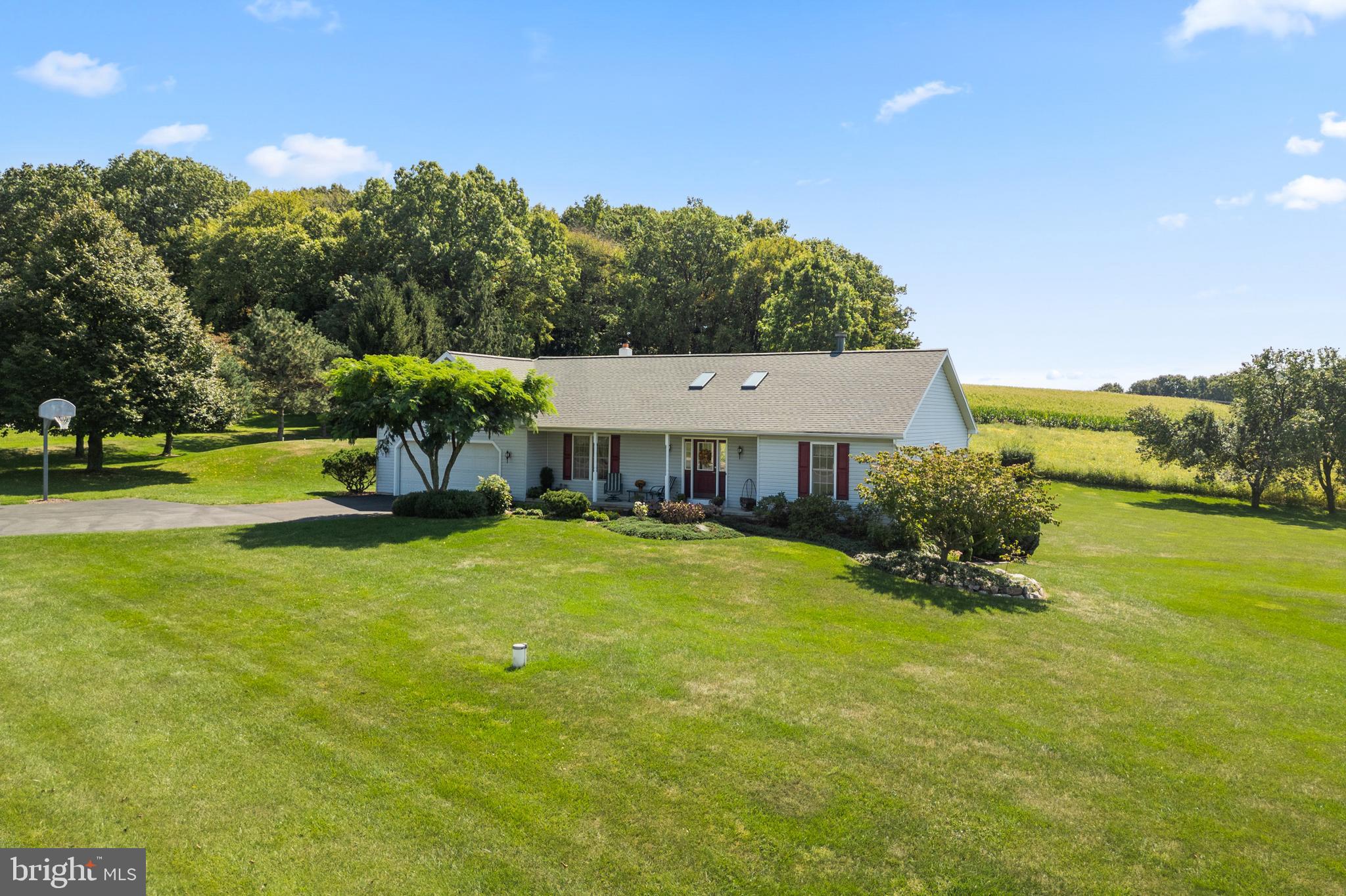 21 SUNNY RIDGE COURT