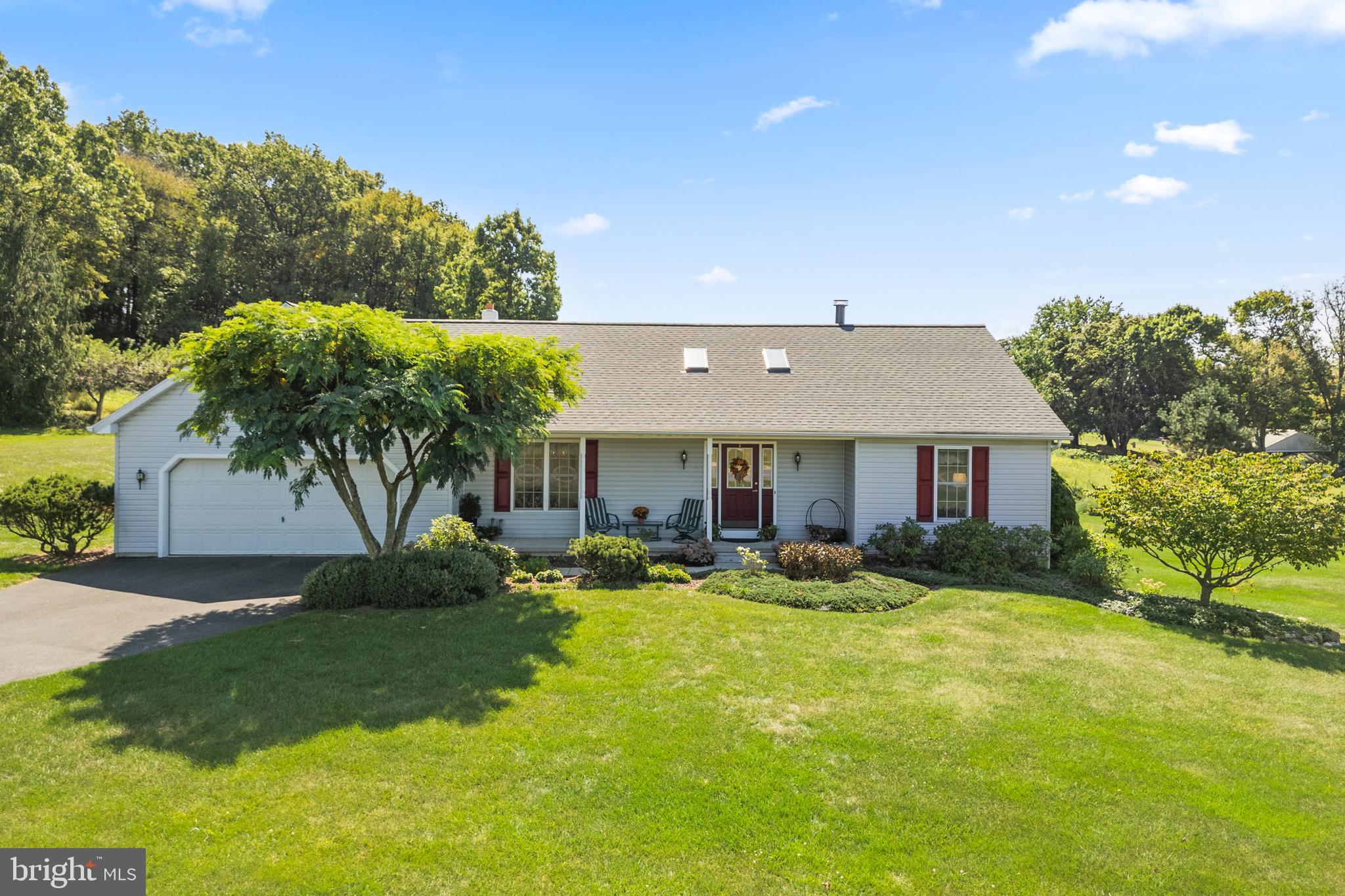 21 SUNNY RIDGE COURT