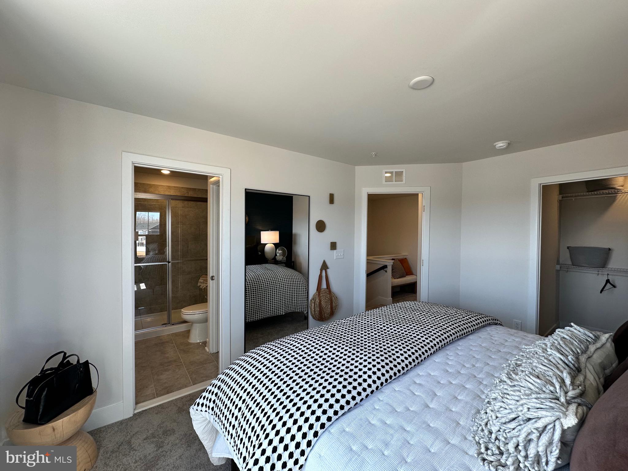 ST CHARLES - Residential