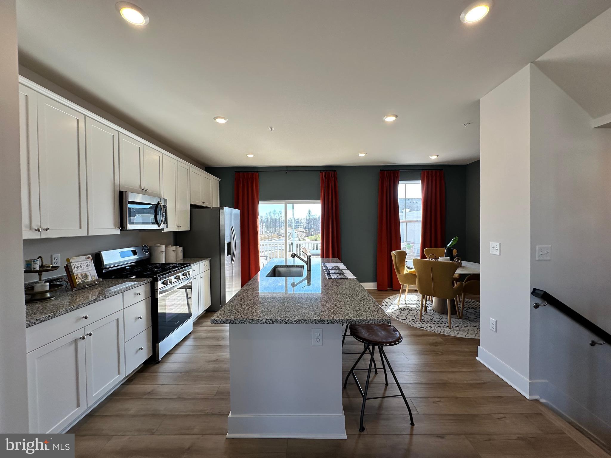 ST CHARLES - Residential