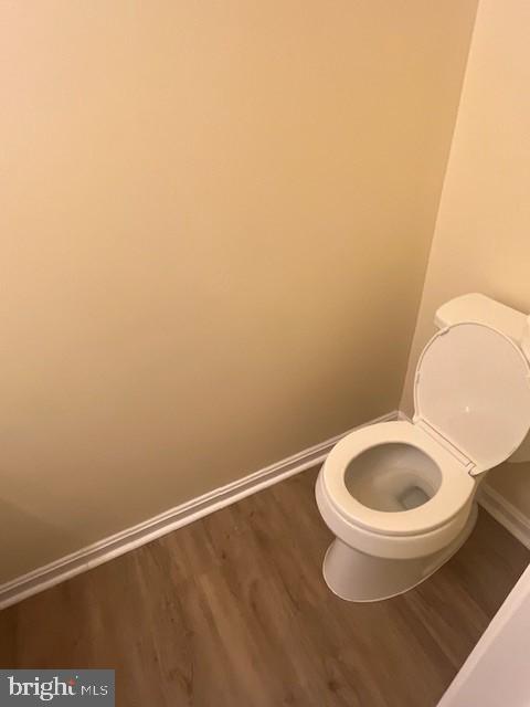 MILL CREEK CONDOMINIUMS - Residential Lease