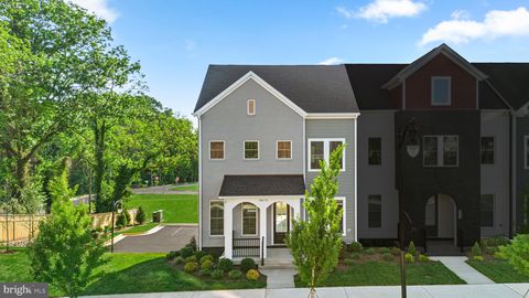 Photo of 9615 Grant Avenue, MANASSAS, VA 20110 (MLS # VAMN2011034)