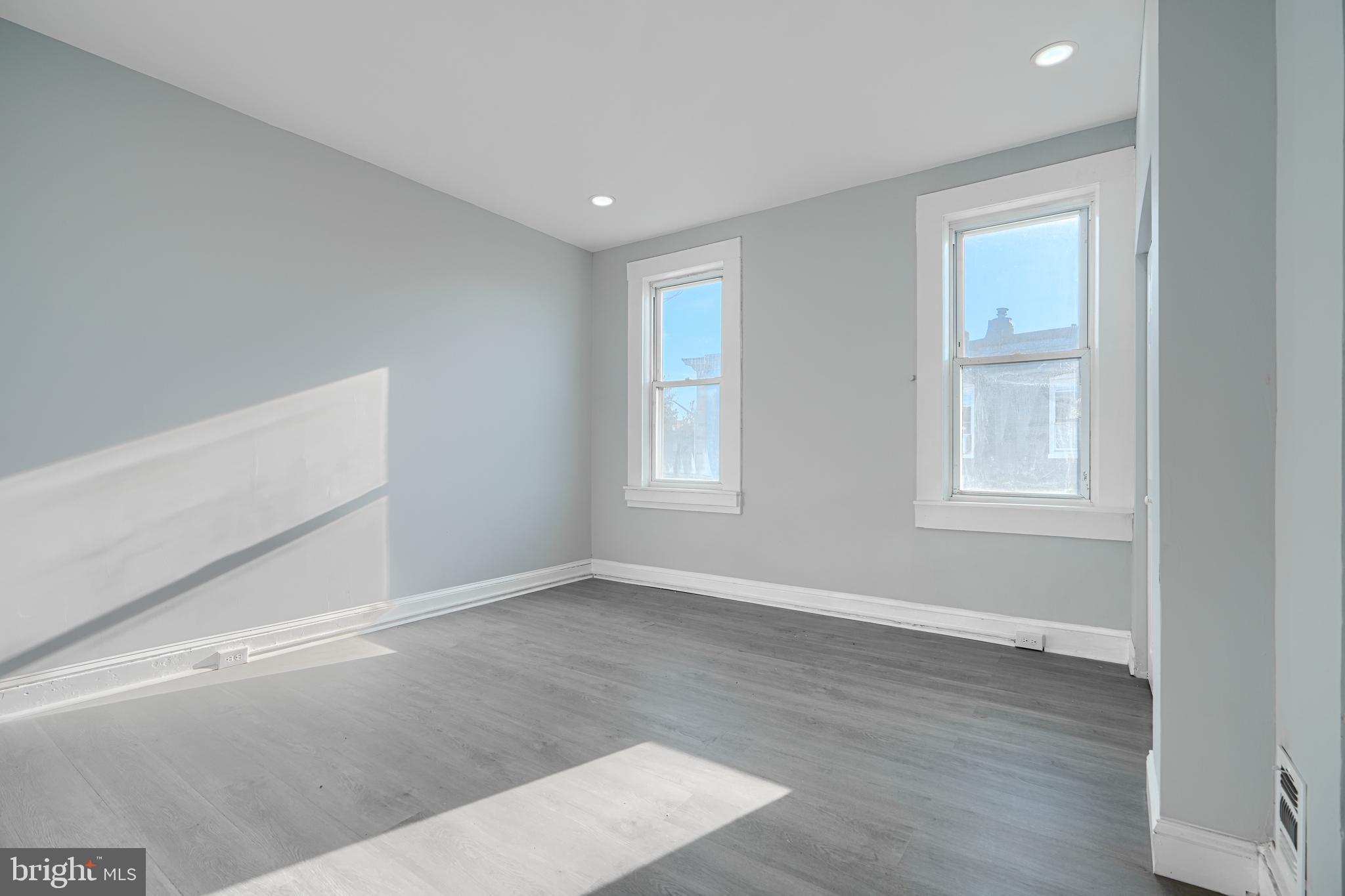 SHIPLEY HILL - Residential