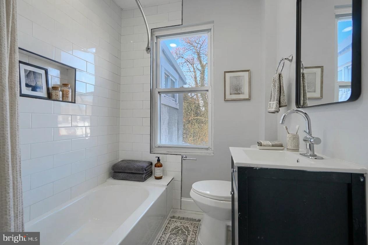 SHIPLEY HILL - Residential