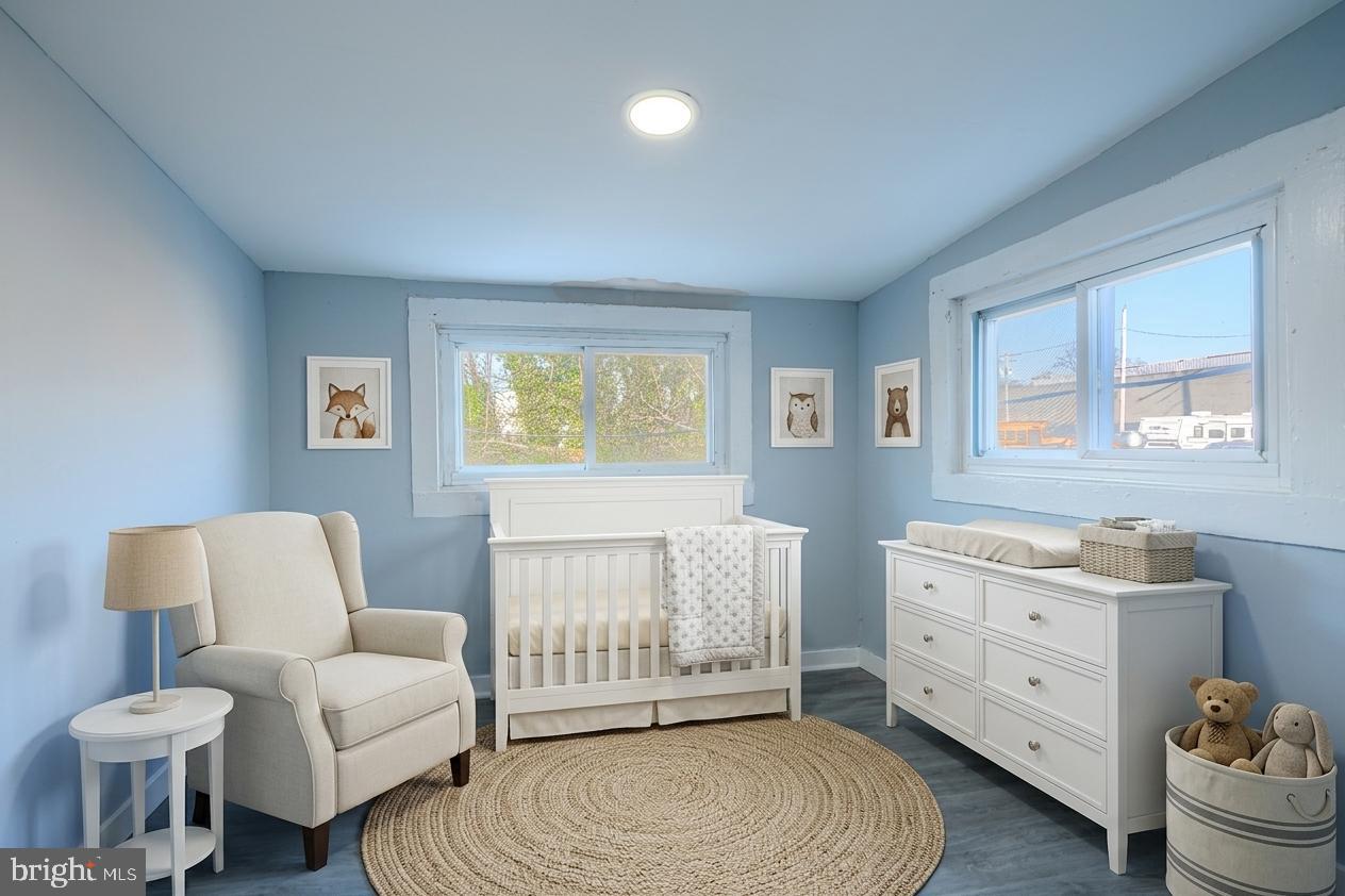 SHIPLEY HILL - Residential