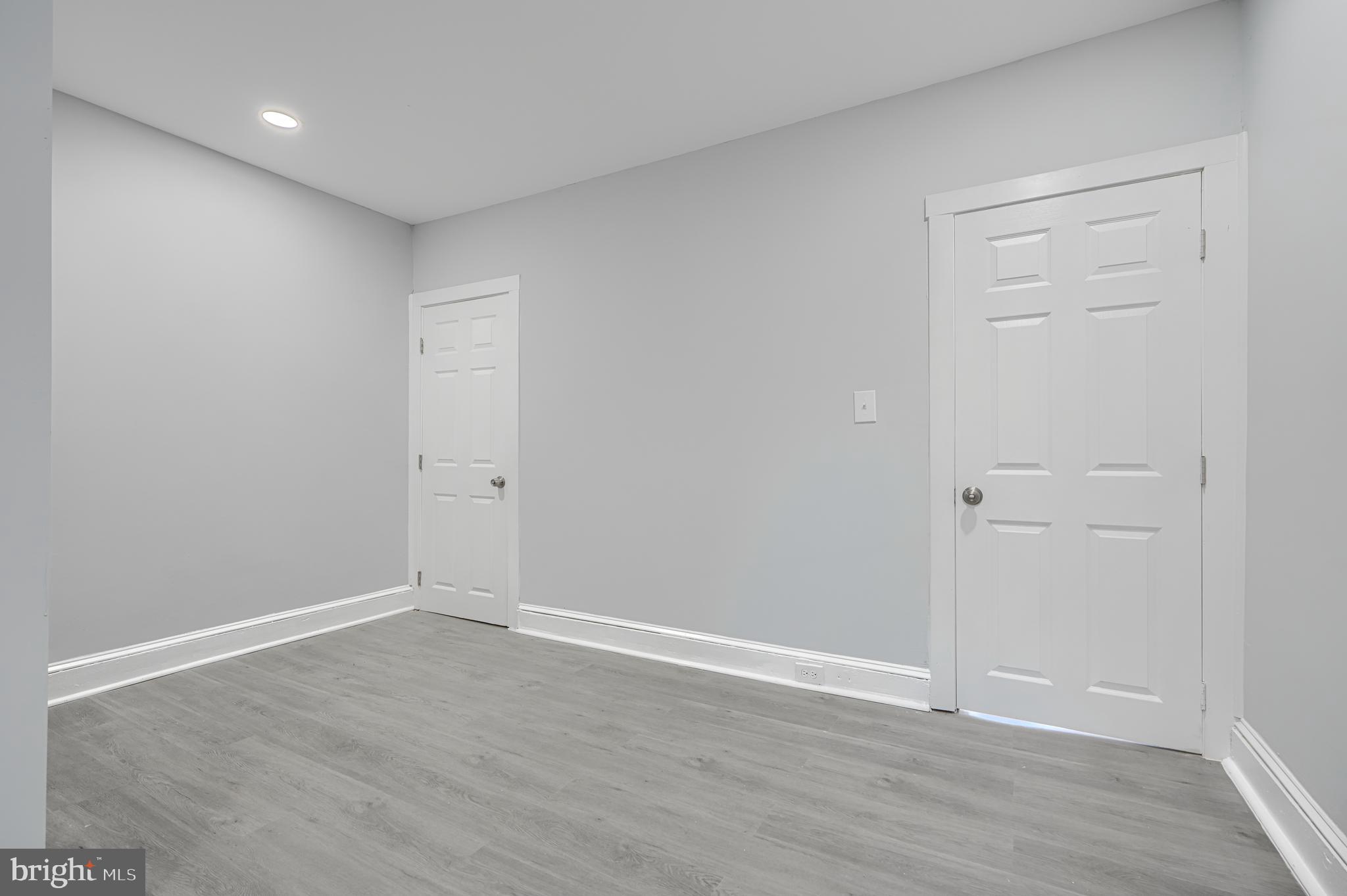 SHIPLEY HILL - Residential