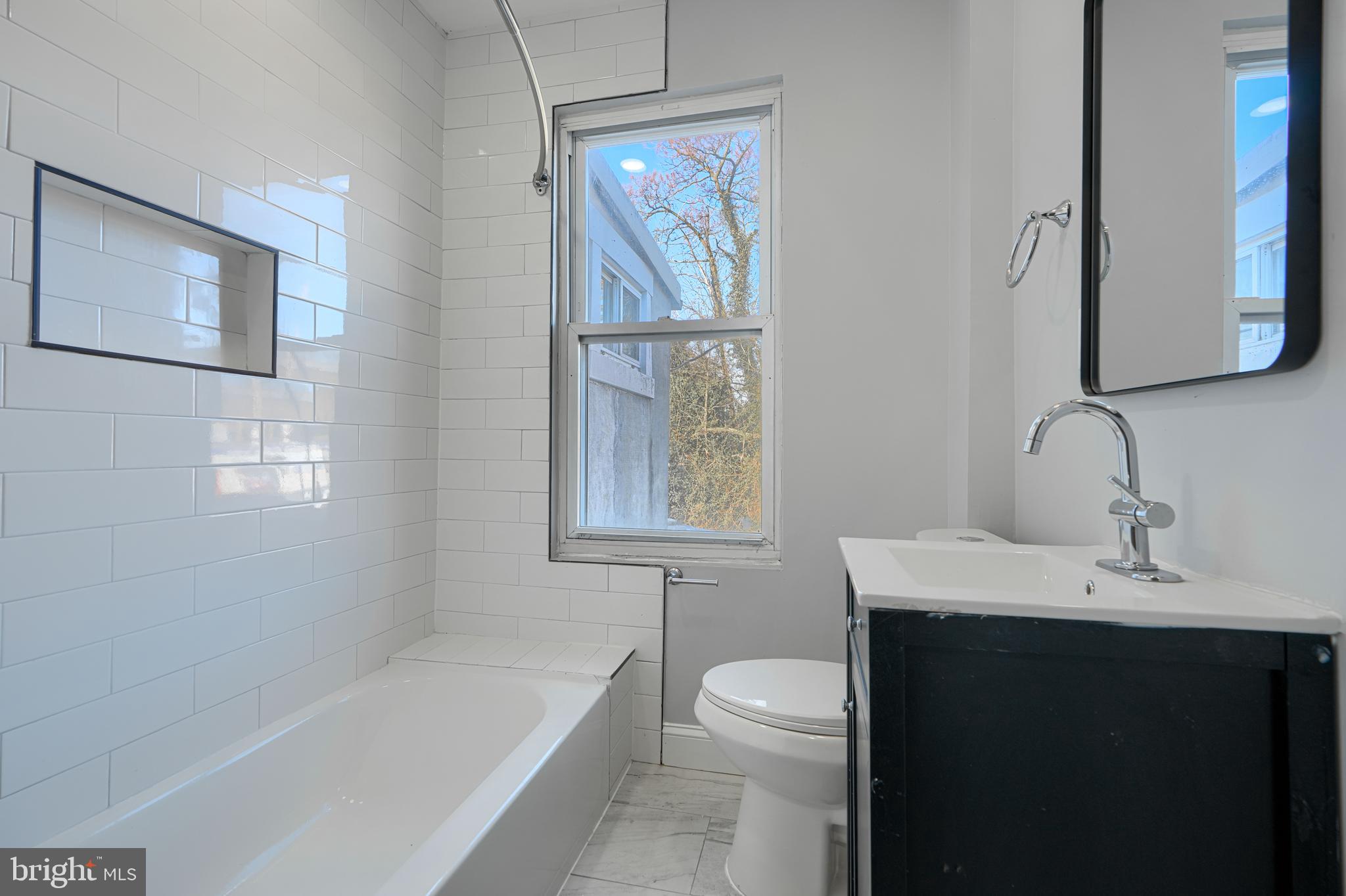 SHIPLEY HILL - Residential