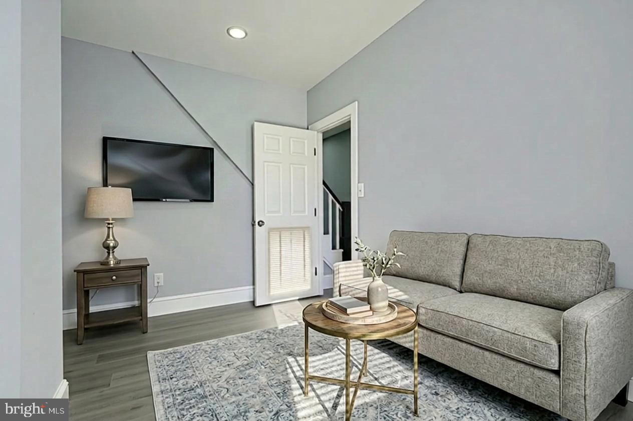 SHIPLEY HILL - Residential