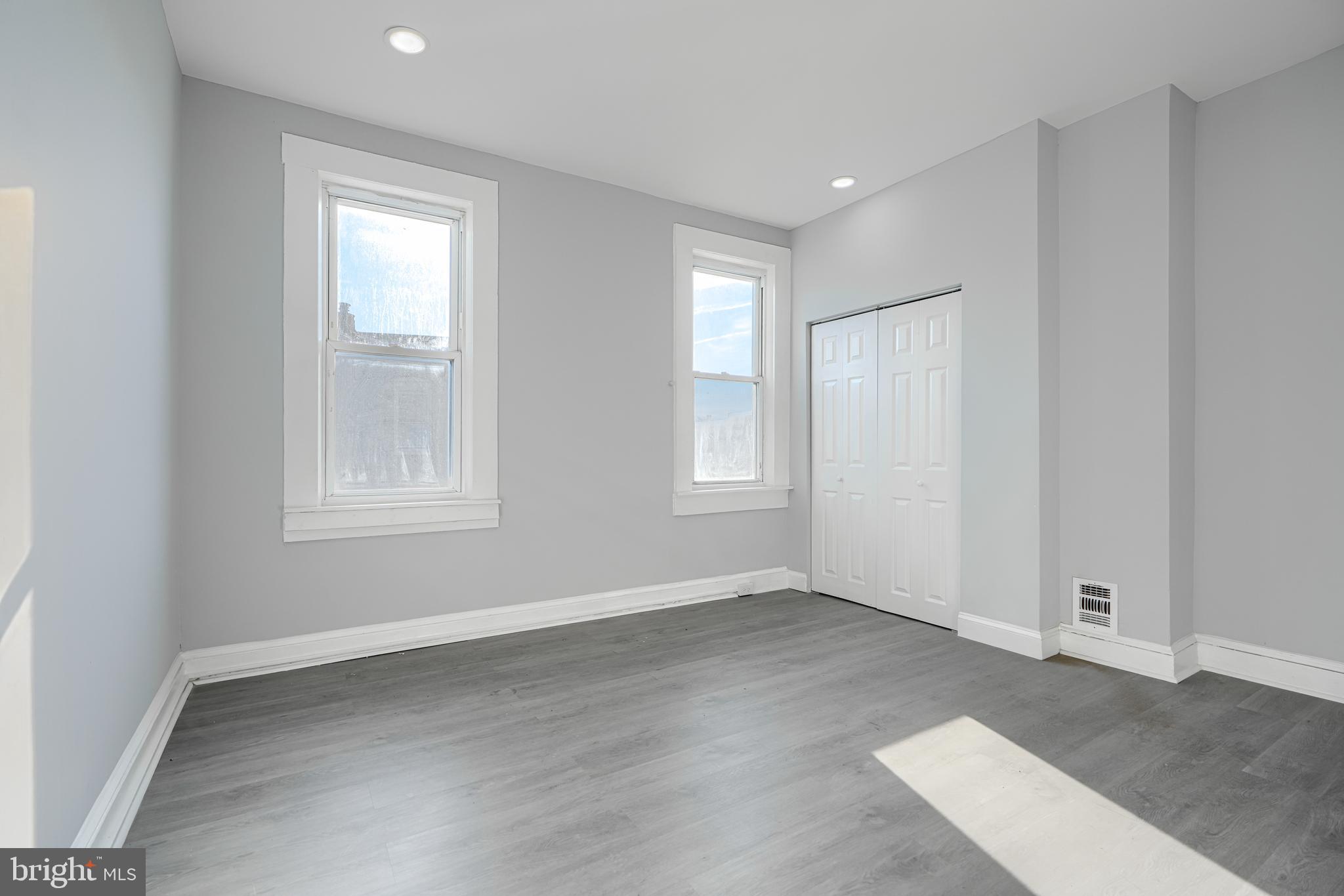 SHIPLEY HILL - Residential