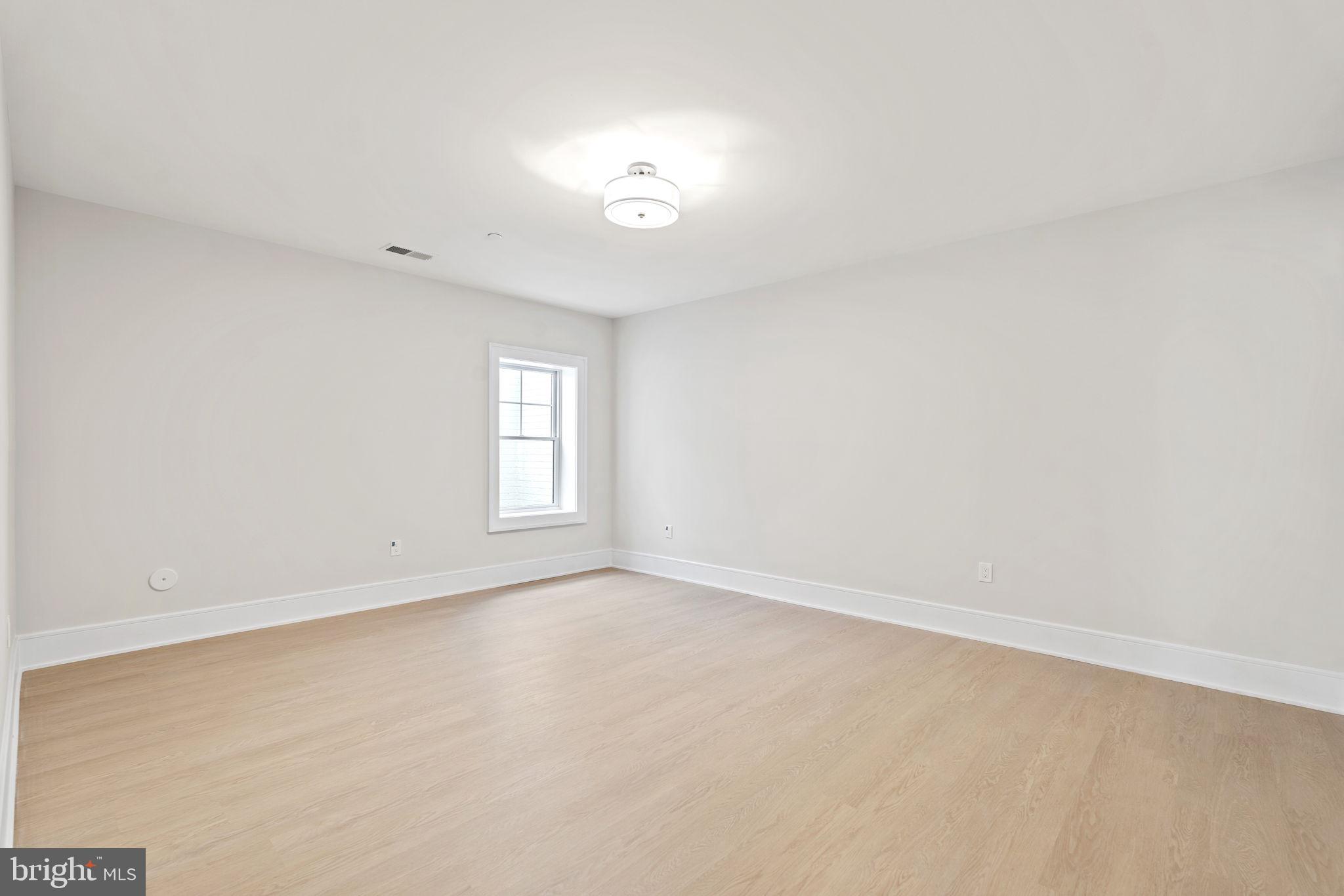 FAIRWAY HILLS - Residential