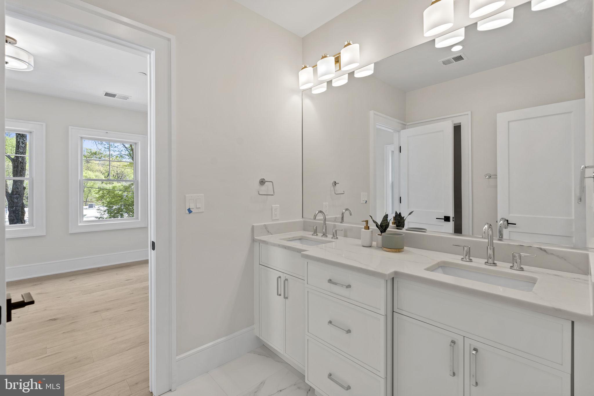 FAIRWAY HILLS - Residential