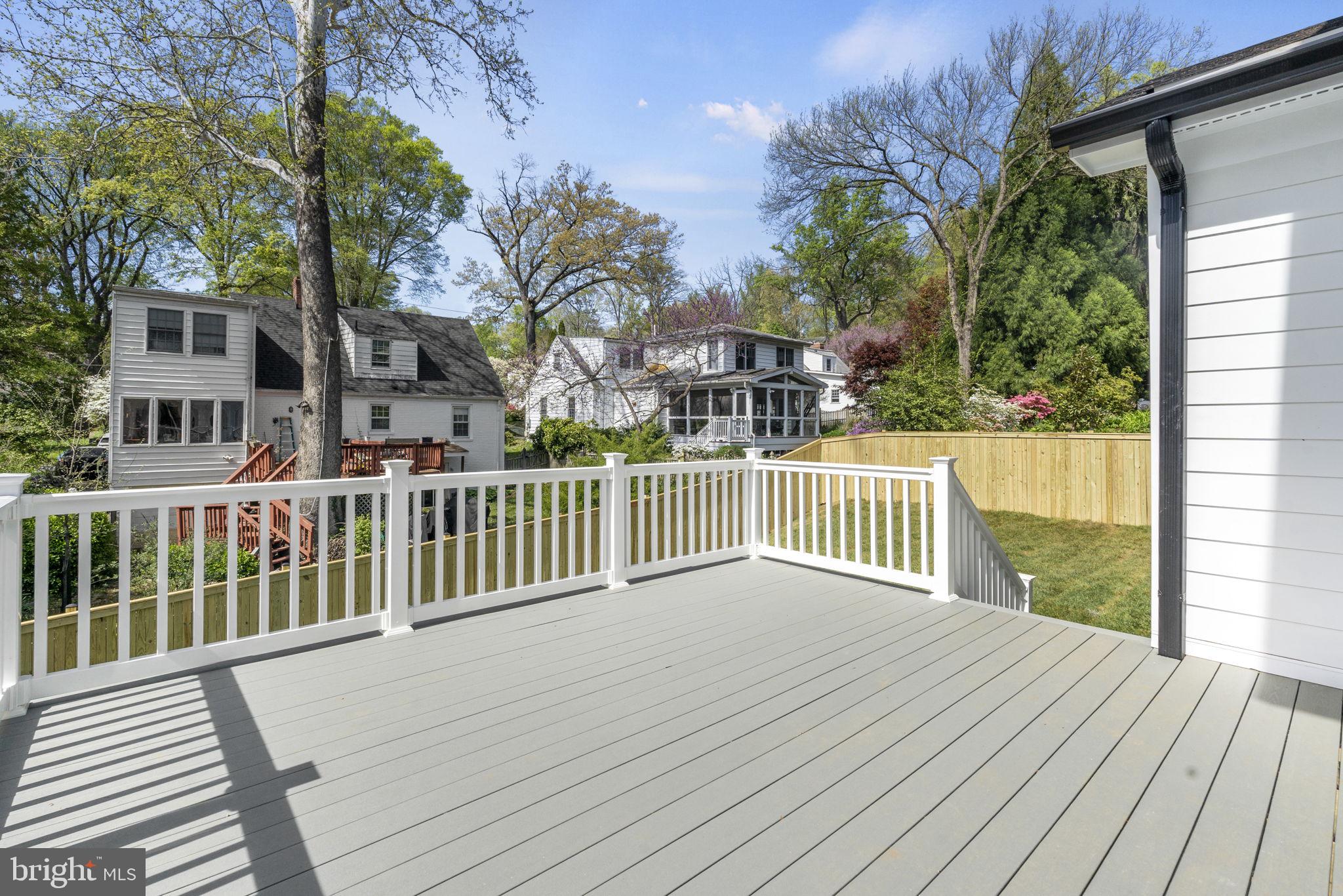 FAIRWAY HILLS - Residential