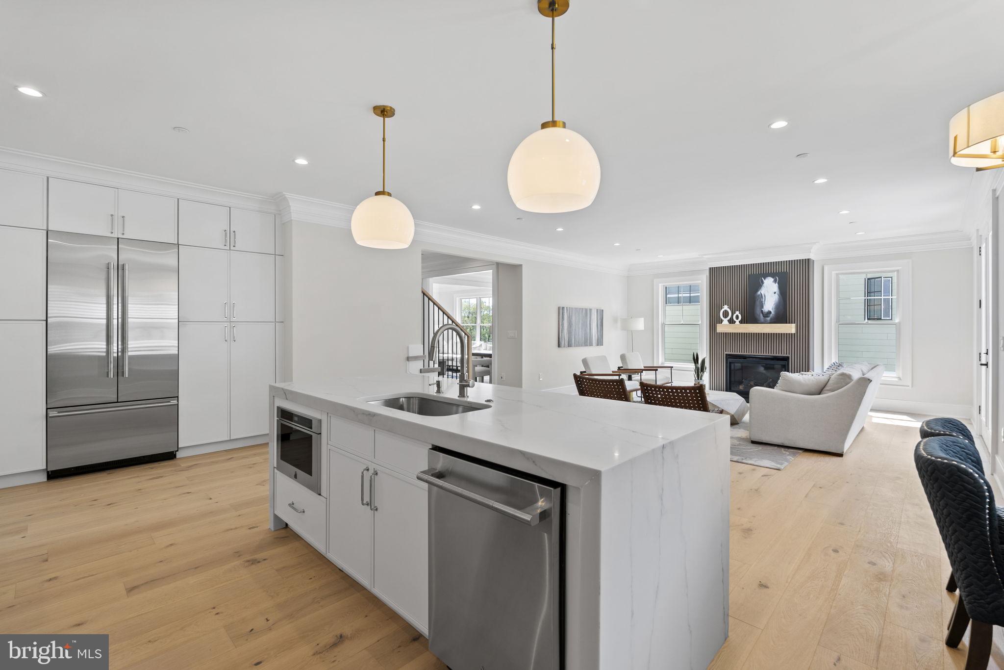 FAIRWAY HILLS - Residential