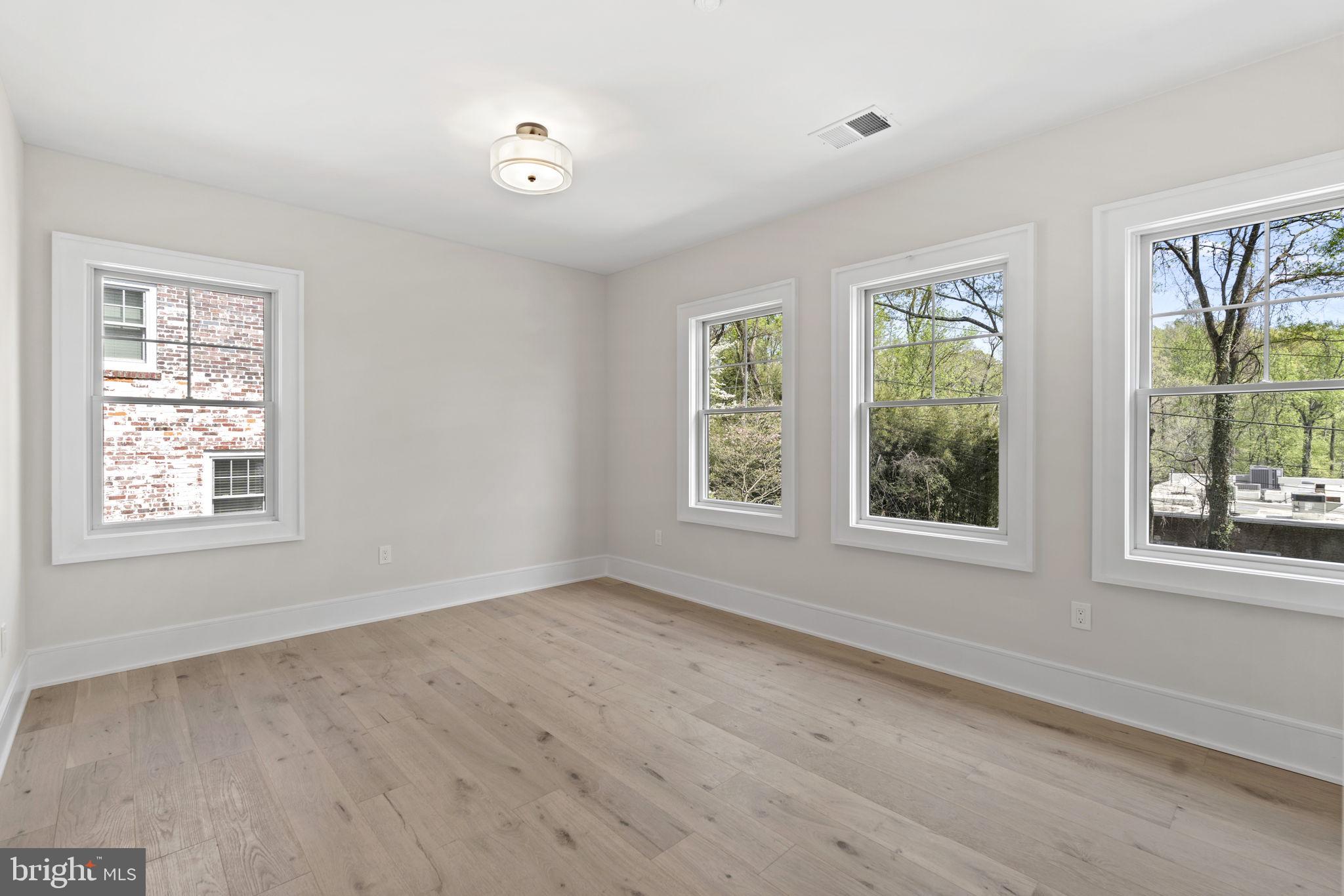 FAIRWAY HILLS - Residential