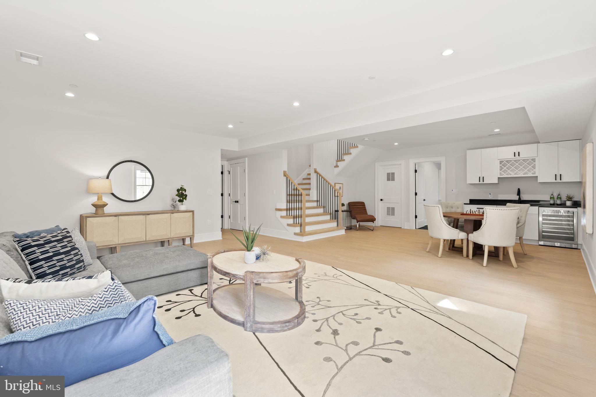 FAIRWAY HILLS - Residential