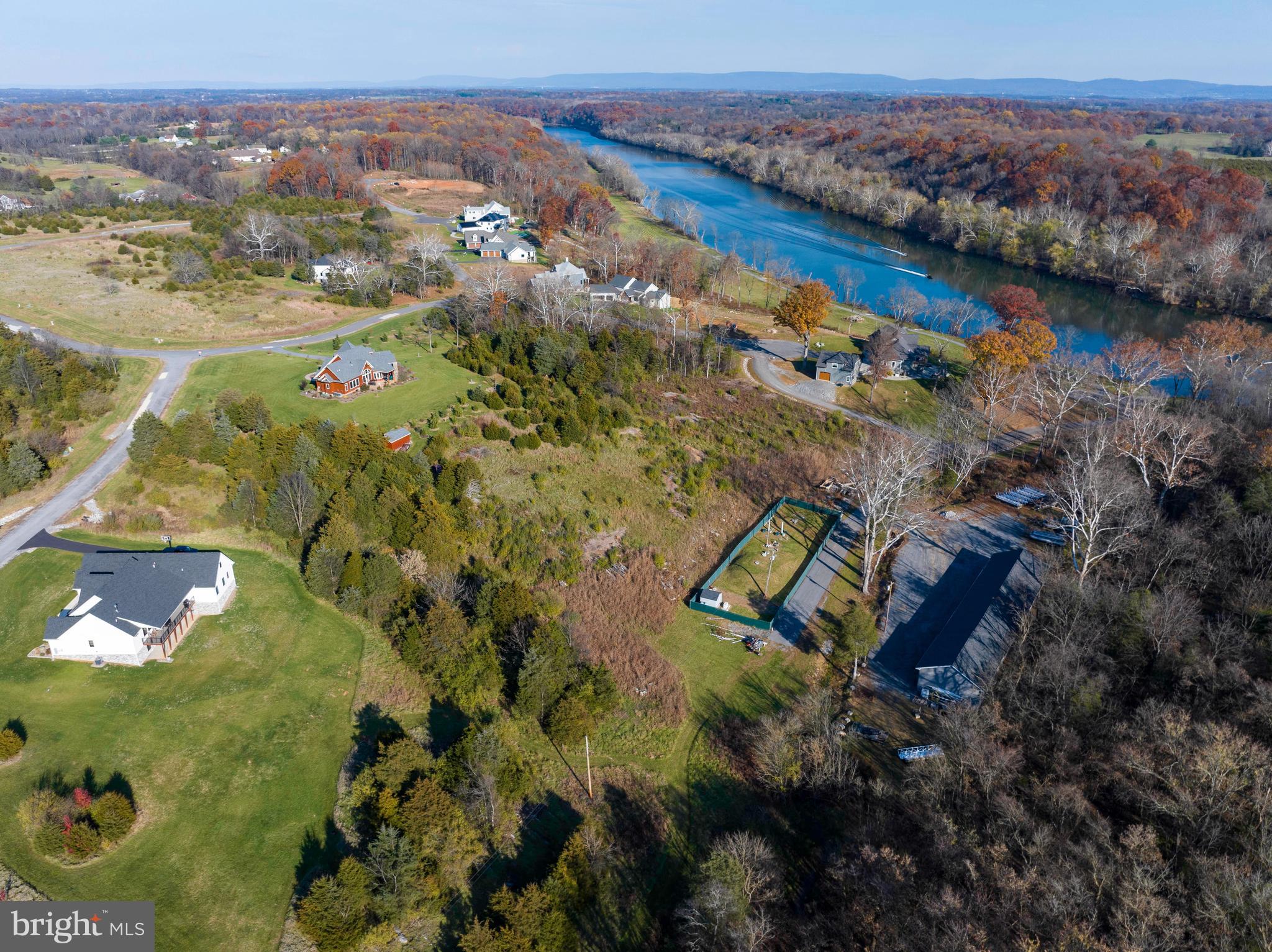 POTOMAC OVERLOOK ESTATES - Land