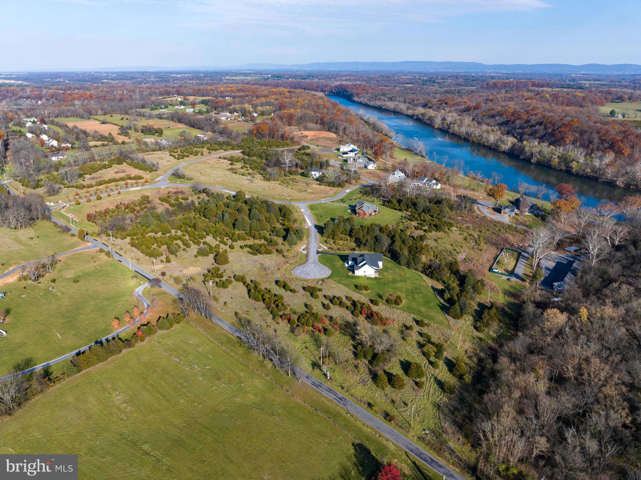POTOMAC OVERLOOK ESTATES - Land