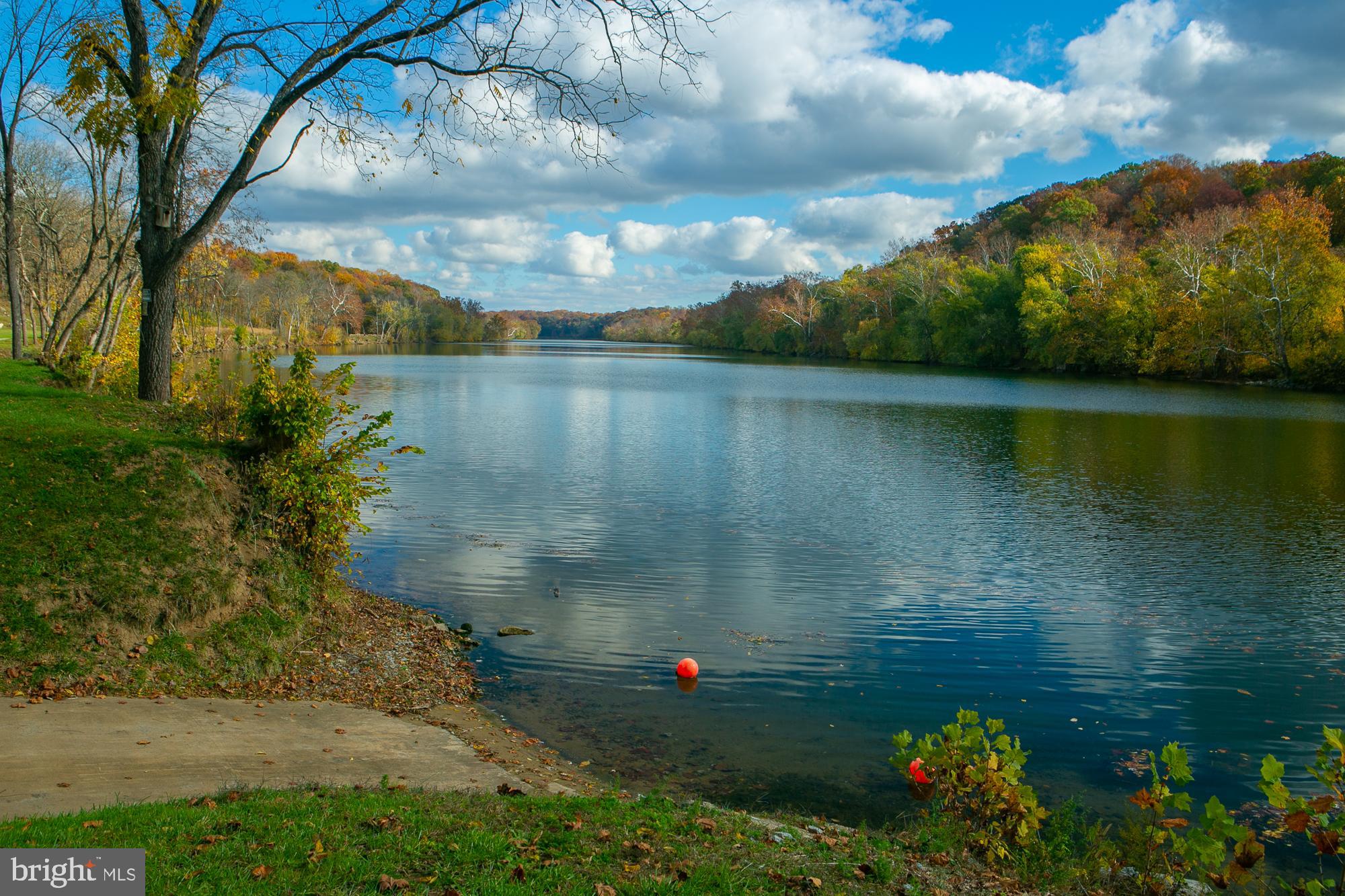 POTOMAC OVERLOOK ESTATES - Land