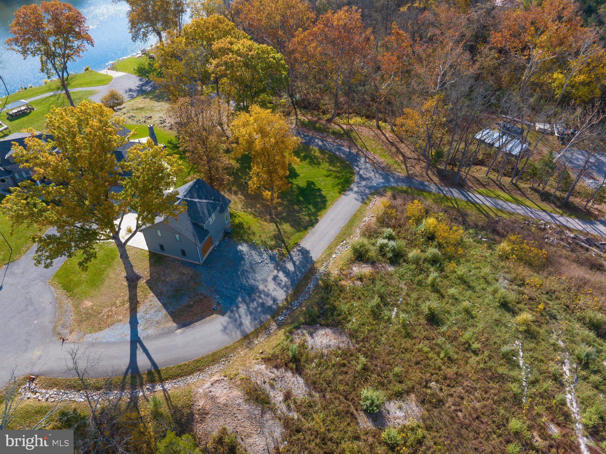 POTOMAC OVERLOOK ESTATES - Land