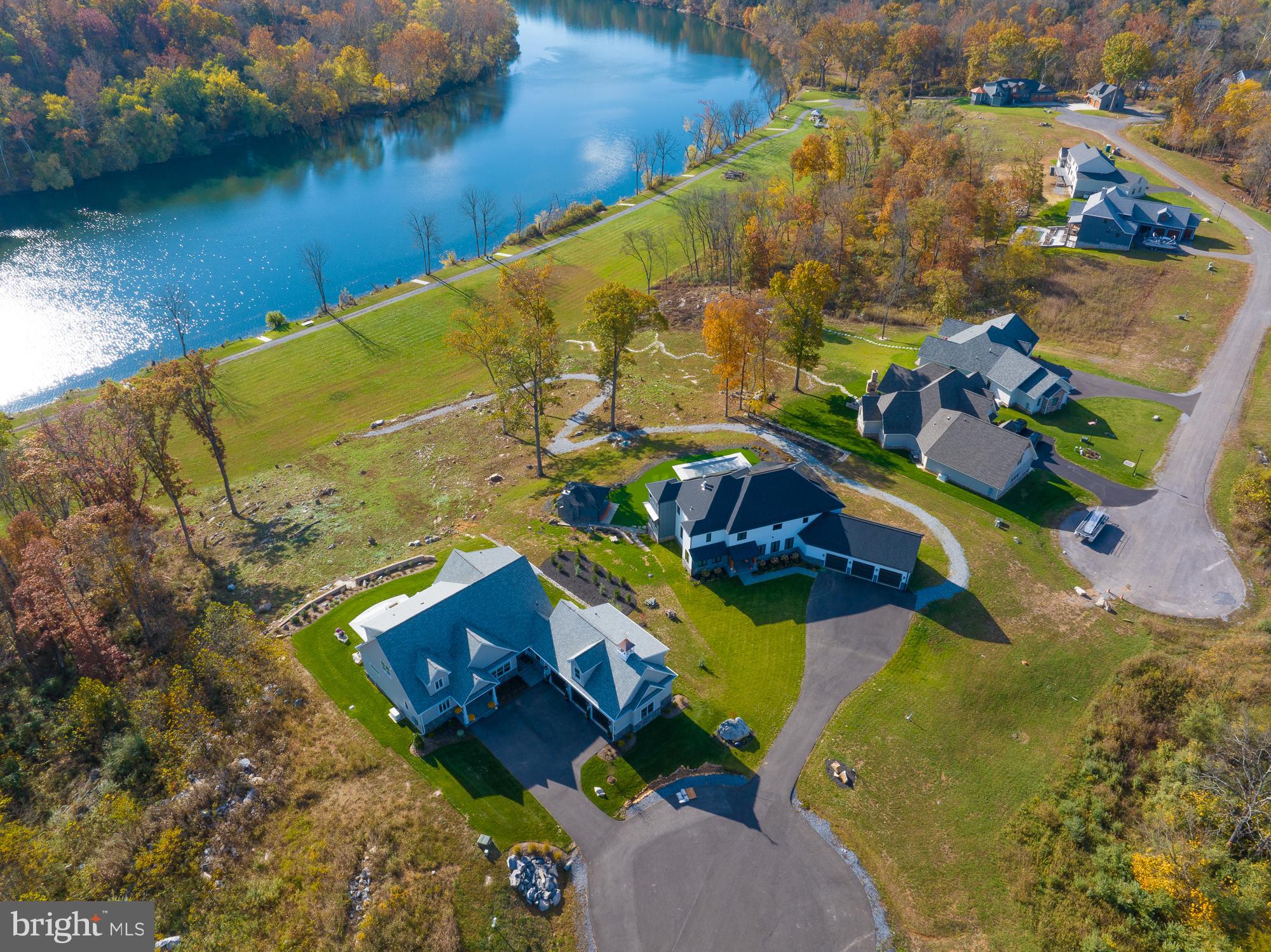 POTOMAC OVERLOOK ESTATES - Land