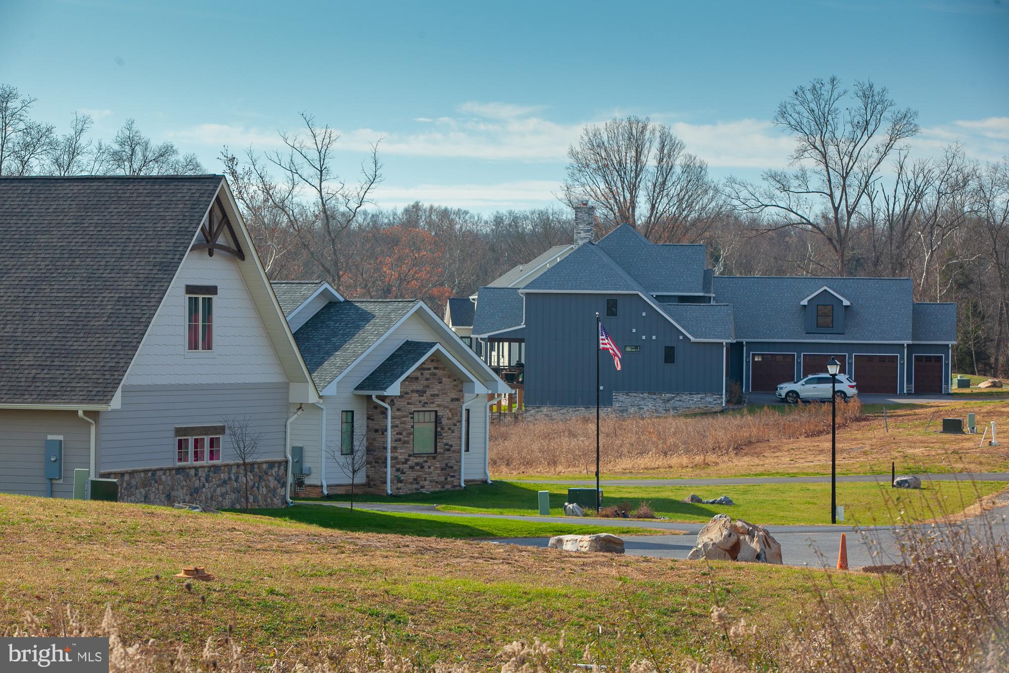 POTOMAC OVERLOOK ESTATES - Land