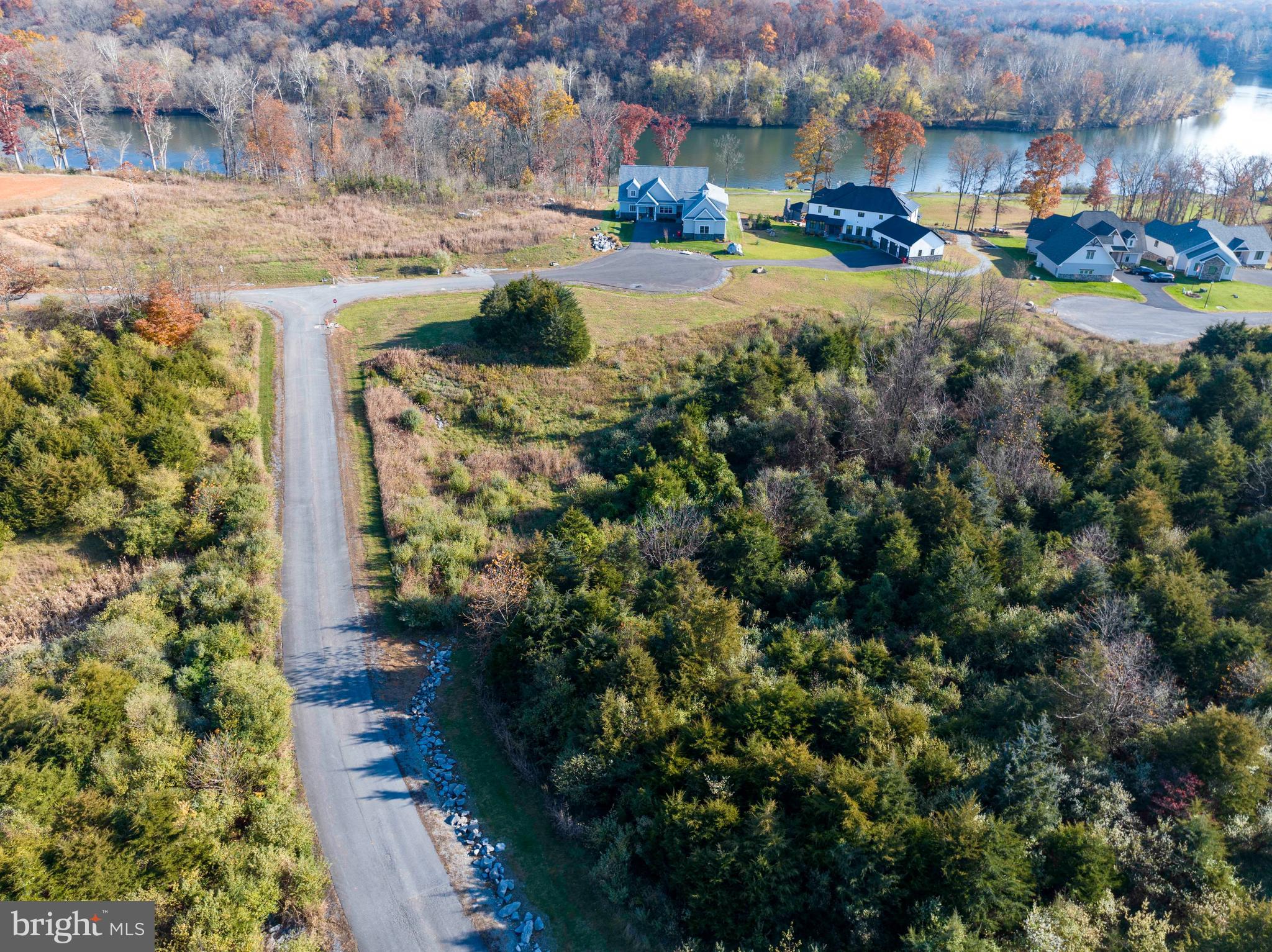 POTOMAC OVERLOOK ESTATES - Land