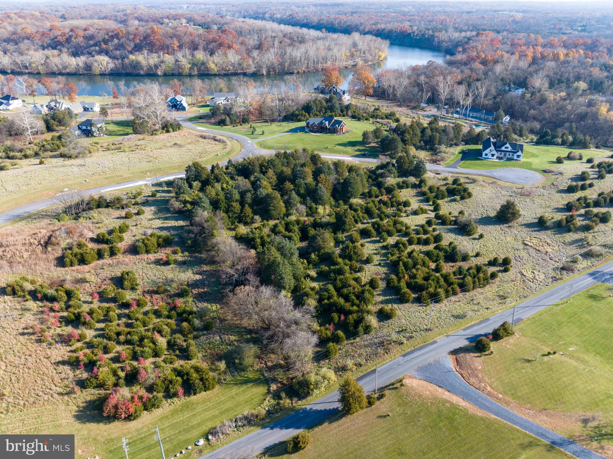 POTOMAC OVERLOOK ESTATES - Land